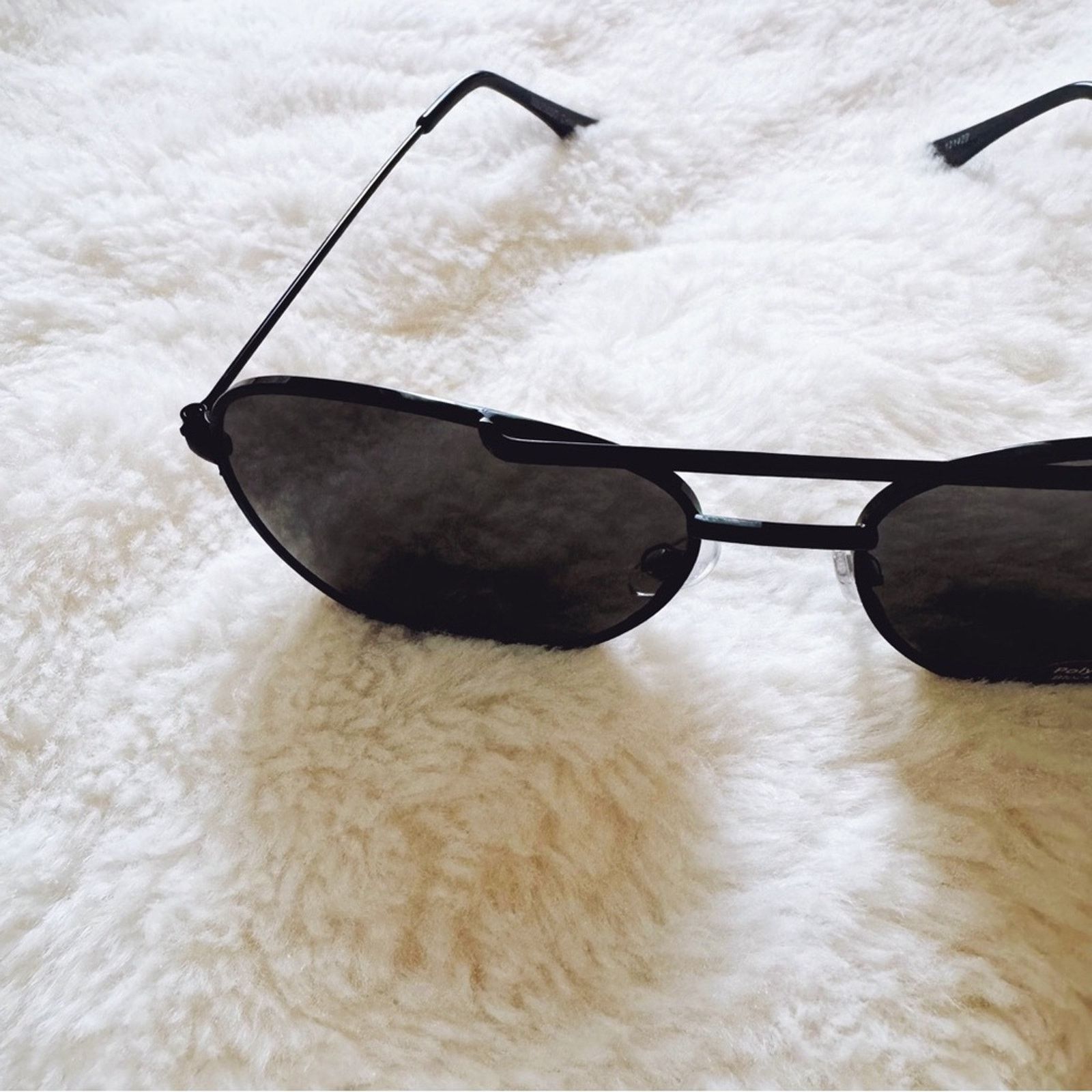 Other Tommy Black Minimalist Aviator Sunglasses Size ONE SIZE - 5 Thumbnail