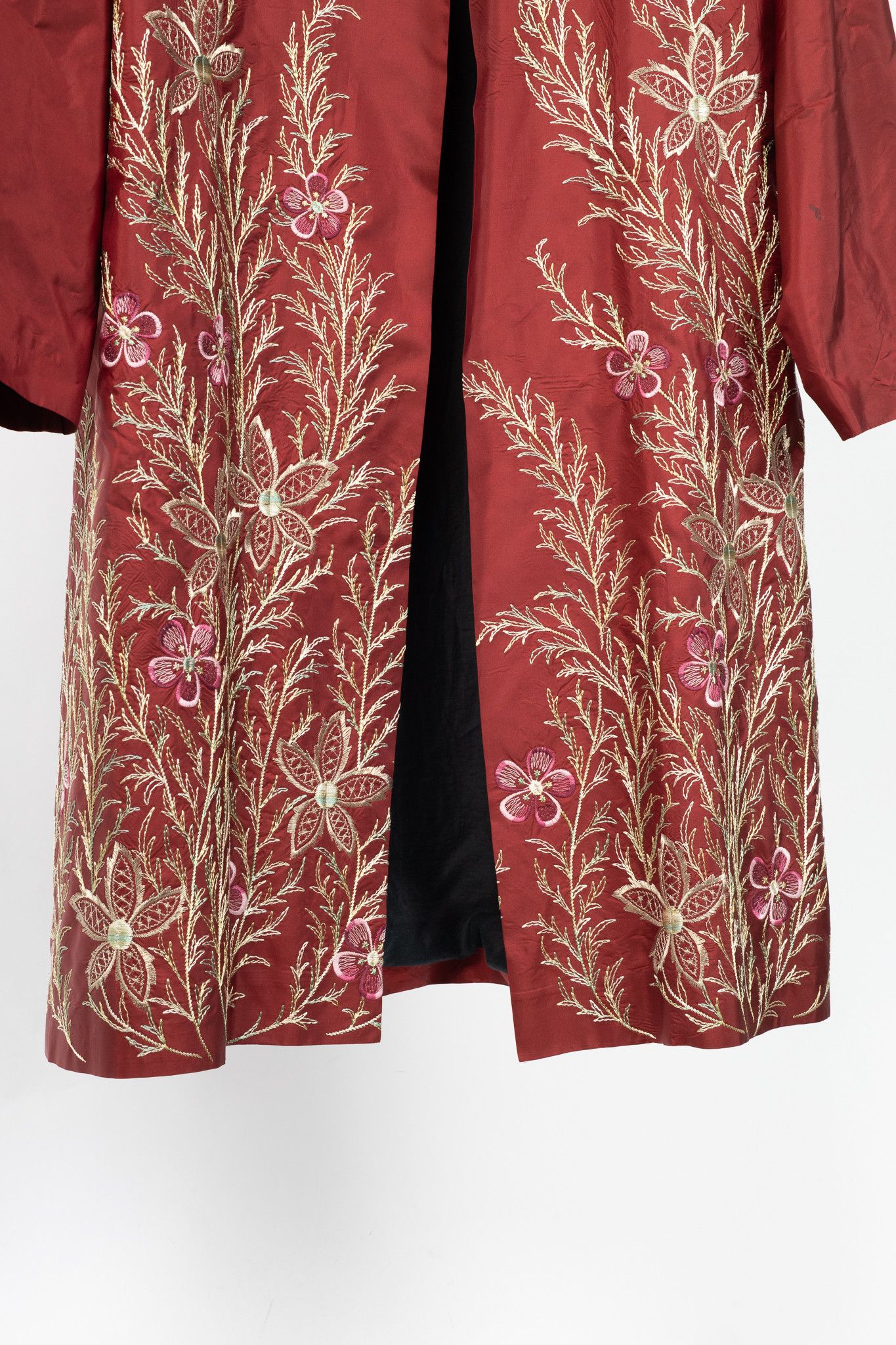 eskandar eskandar Red Silk Taffeta Floral-Embroidered Topper Coat Size XL / US 12-14 / IT 48-50 - 7 Thumbnail