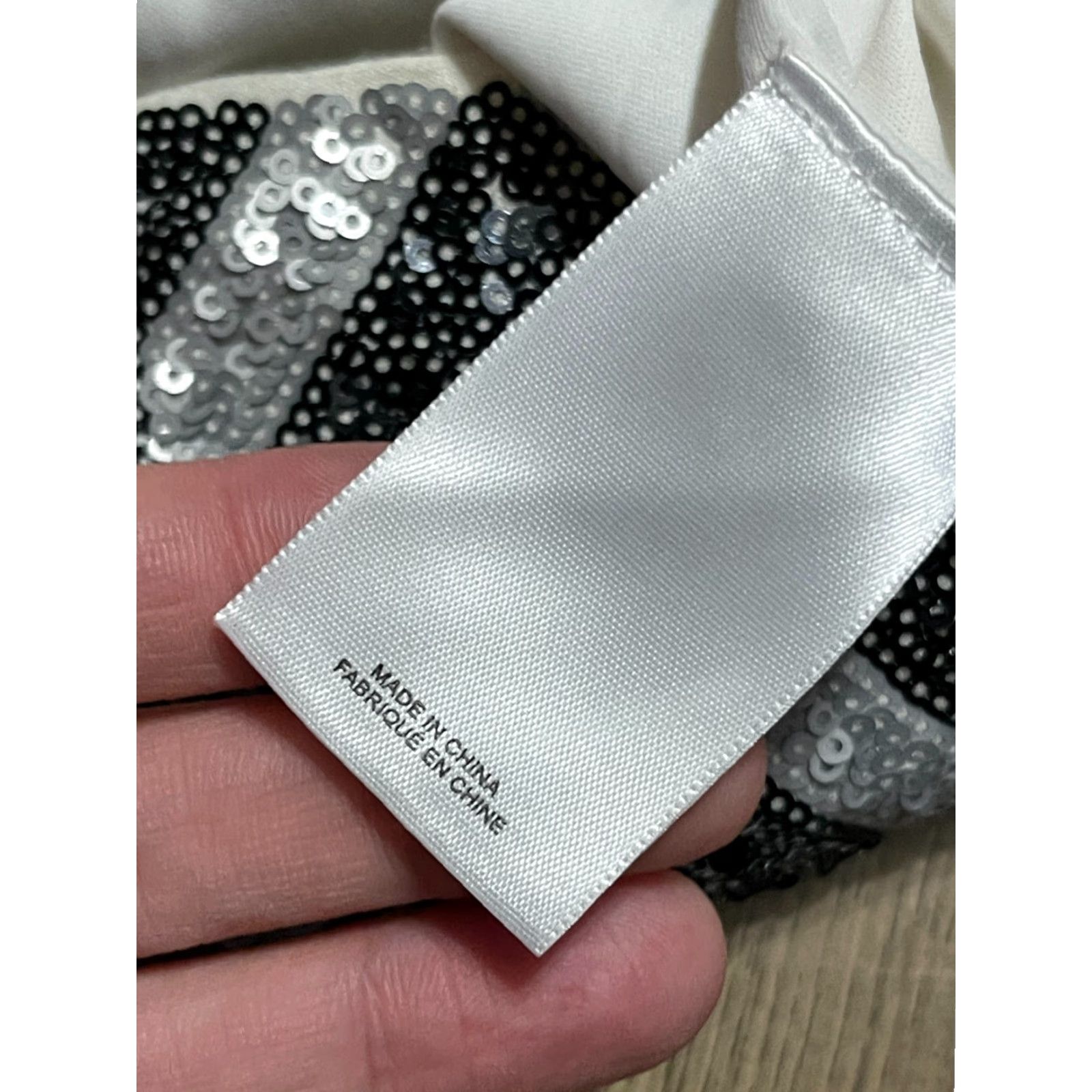 Express **Express White Black Mini Halter Sleeveless Women's Size XS** User: **Express Women's Size XS White Black Mini Halter Sleeveless** Size XS / US 0-2 / IT 36-38 - 6 Thumbnail