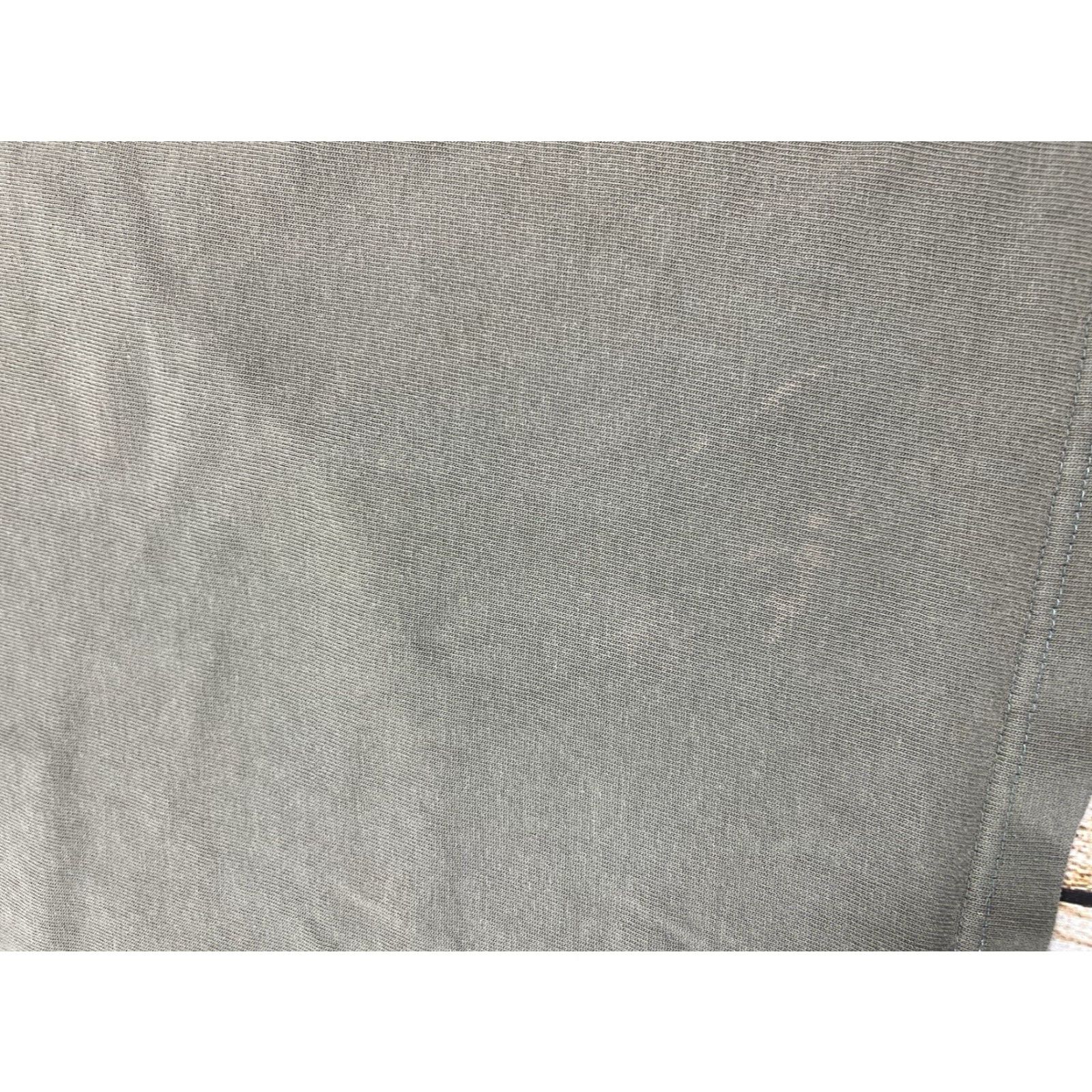Harley Davidson **Harley Davidson Logo XL Black Heavyweight Longsleeve T-Shirt** User: **Harley Davidson Logo Black XL Heavyweight Longsleeve T-Shirt** Size US XL / EU 56 / 4 - 4 Thumbnail