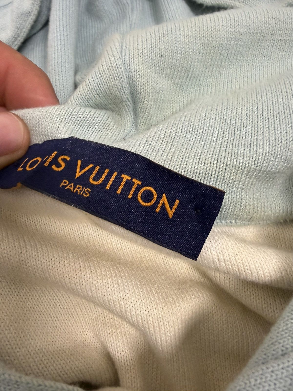 Louis Vuitton Louis Vuitton Gradient Monogram Baby Blue Hoodie Size US L / EU 52-54 / 3 - 12 Thumbnail