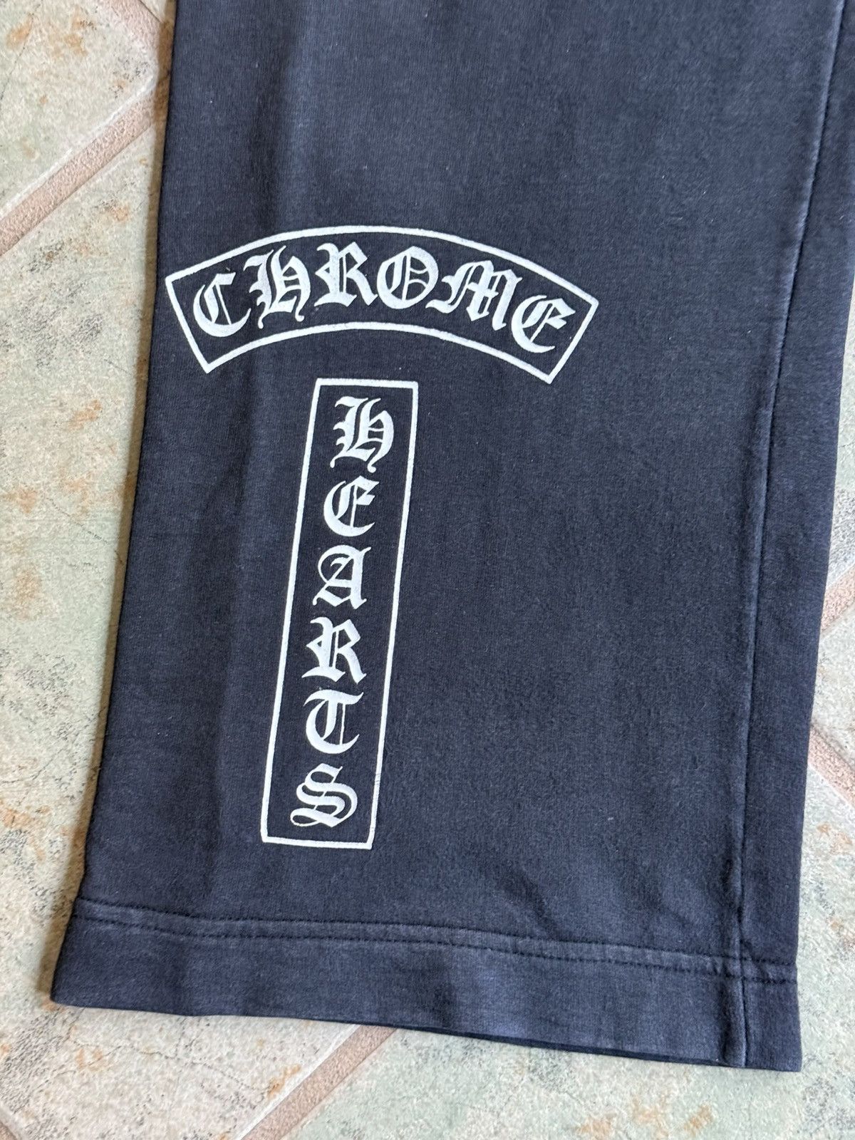 Chrome Hearts Chrome Hearts Grey & Black vintage sweatpants Size US 36 / EU 52 - 15 Thumbnail