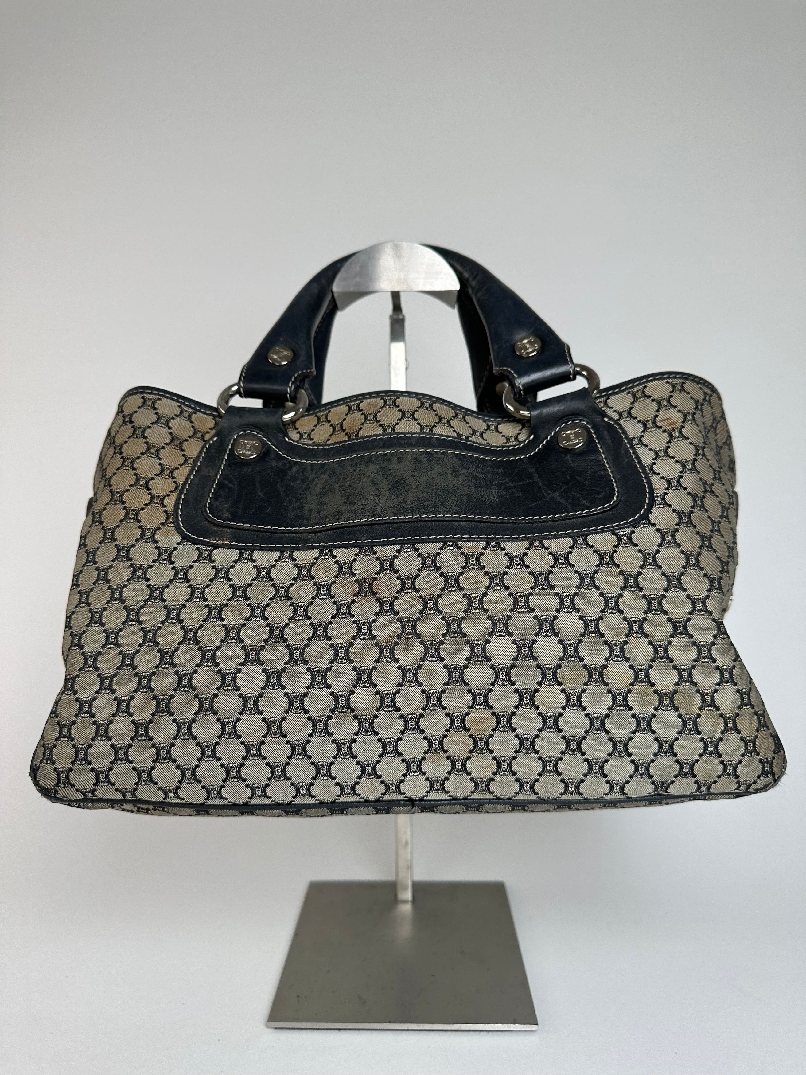 Celine Vintage Triomphe Monogram Boogie Handbag Grey Black Size ONE SIZE - 1 Thumbnail