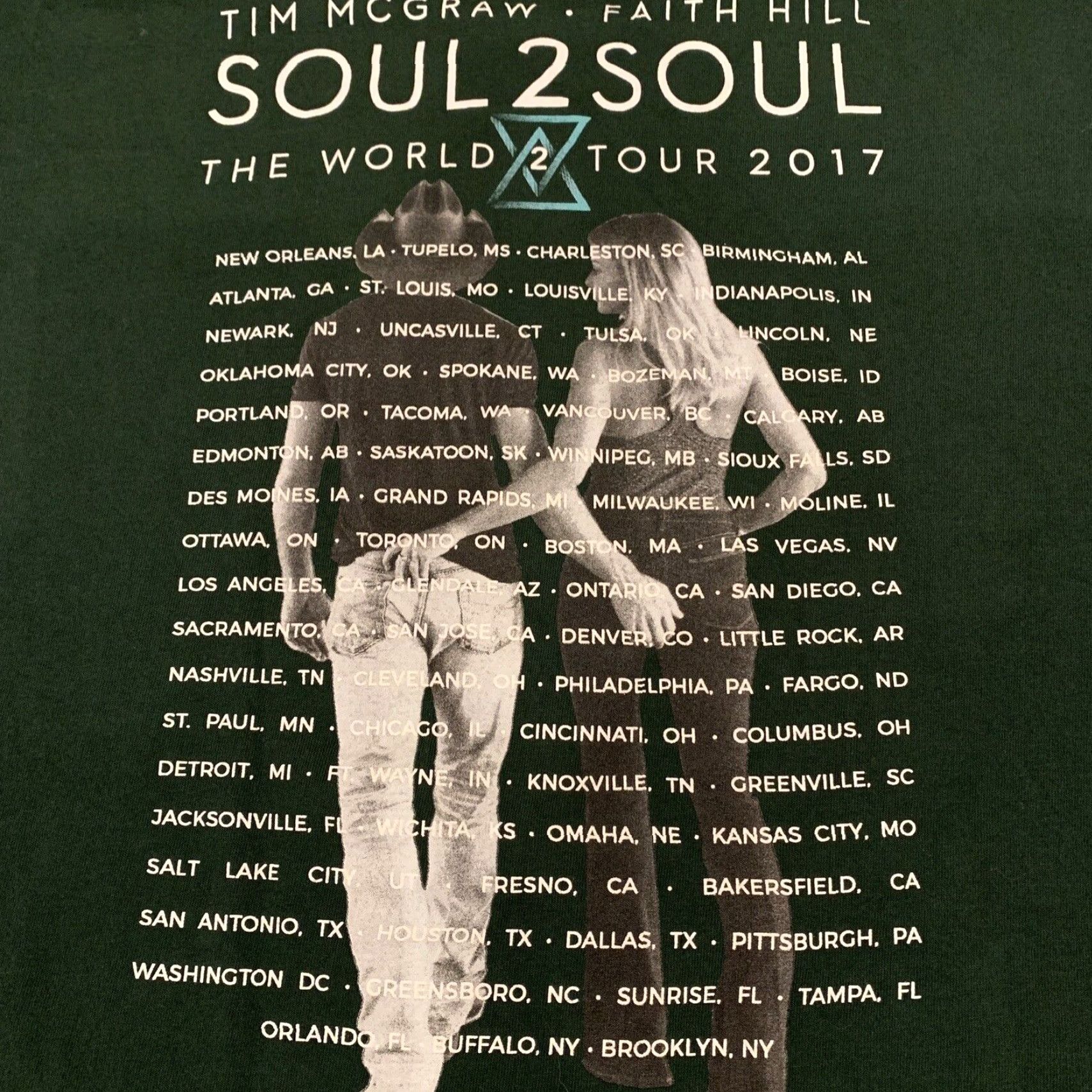 Vintage Tim McGraw Faith Hill World Tour Soul 2 Soul 2017 Concert T Shirt Size XXL Mens Green Cotton Blend Short Sleeve Round Neck Graphic Print Size US XXL / EU 58 / 5 - 2 Thumbnail