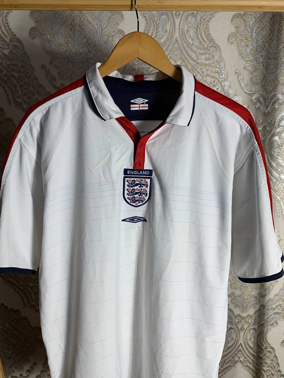 Umbro VINTAGE UMBRO ENGLAND RETRO SOCCER JERSEY MANCHESTER Y2K 90s Size US XL / EU 56 / 4 - 2 Thumbnail
