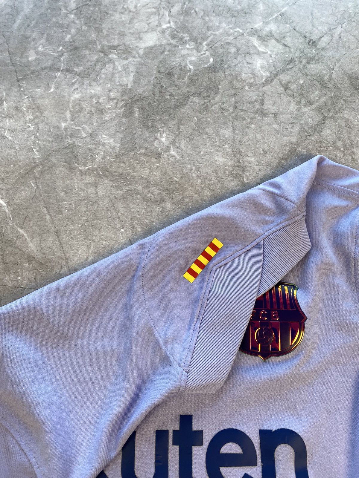 Nike × Vintage Rare Nike FC Barselona 2021/2022 Away Soccer Jersey Size US L / EU 52-54 / 3 - 15 Thumbnail