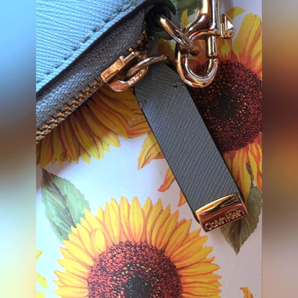 Calvin Klein Calvin Klein Light Blue Wristlet Size ONE SIZE - 4 Thumbnail