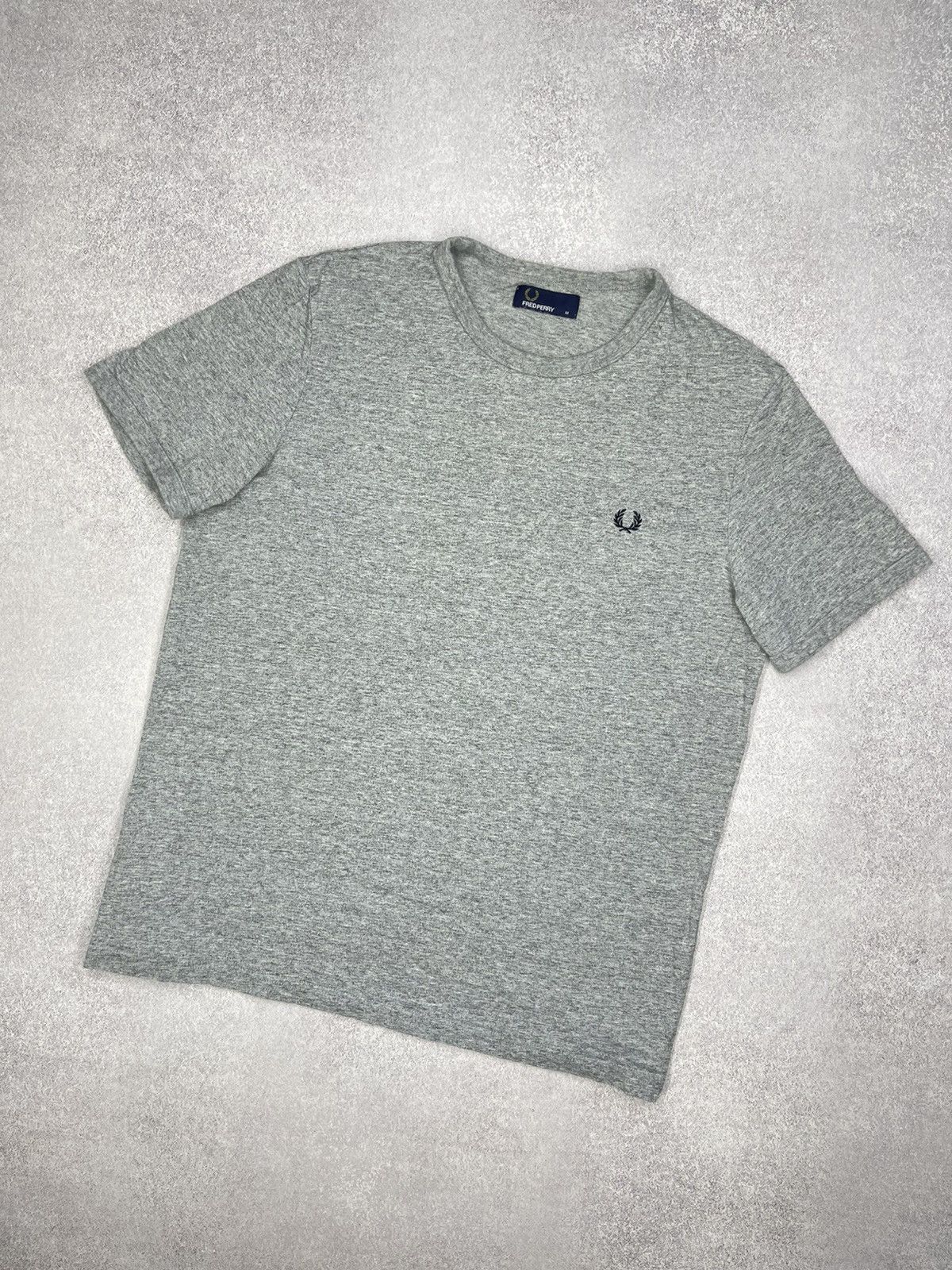 Fred Perry Vintage Fred Perry Basic Grey T Shirt Y2K Size M Size US M / EU 48-50 / 2 - 1 Thumbnail