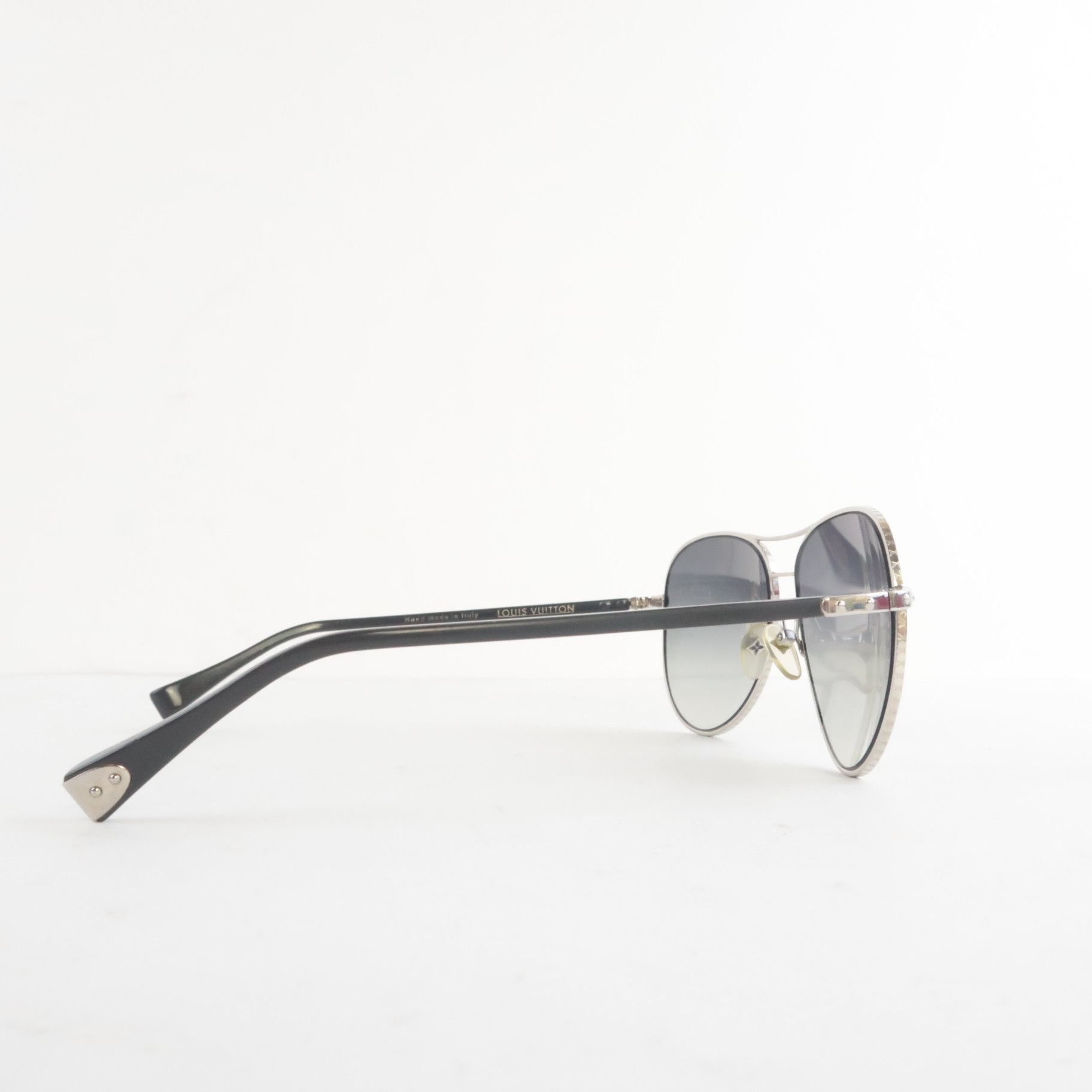 Louis Vuitton Louis Vuitton Silvertone Monogram Conspiration Pilote Size ONE SIZE - 4 Thumbnail