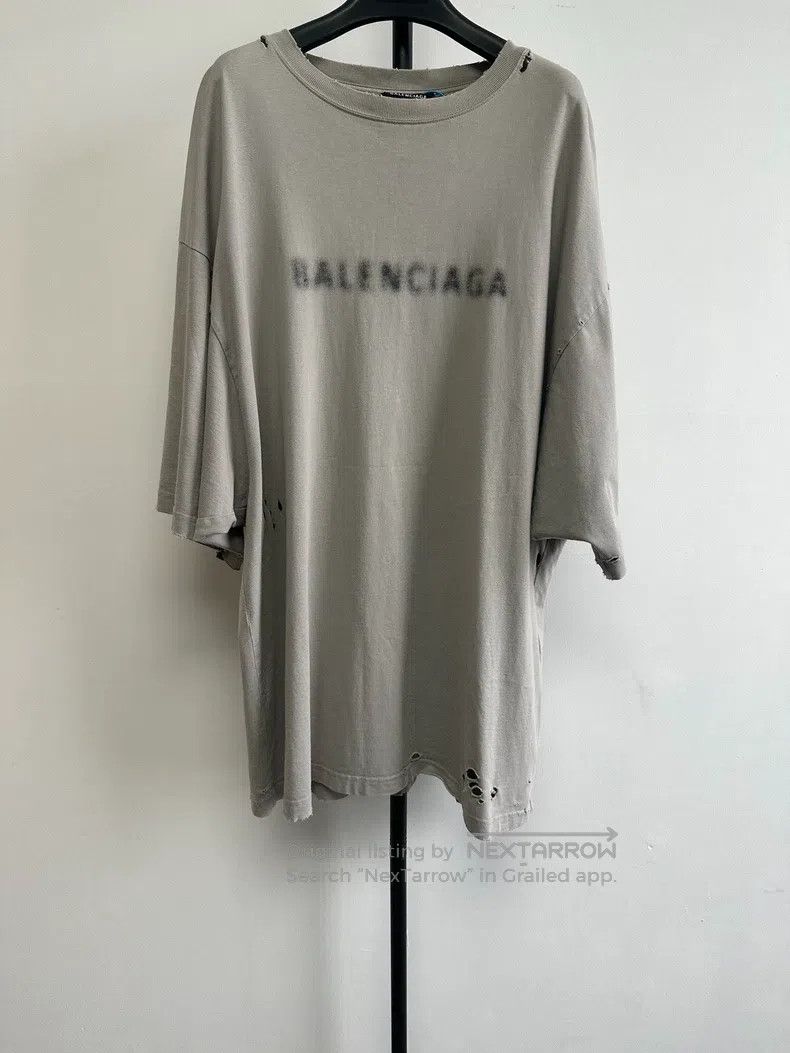 Balenciaga Balenciaga Solid Color Printed Ripped Short Sleeve Size US S / EU 44-46 / 1 - 1 Thumbnail