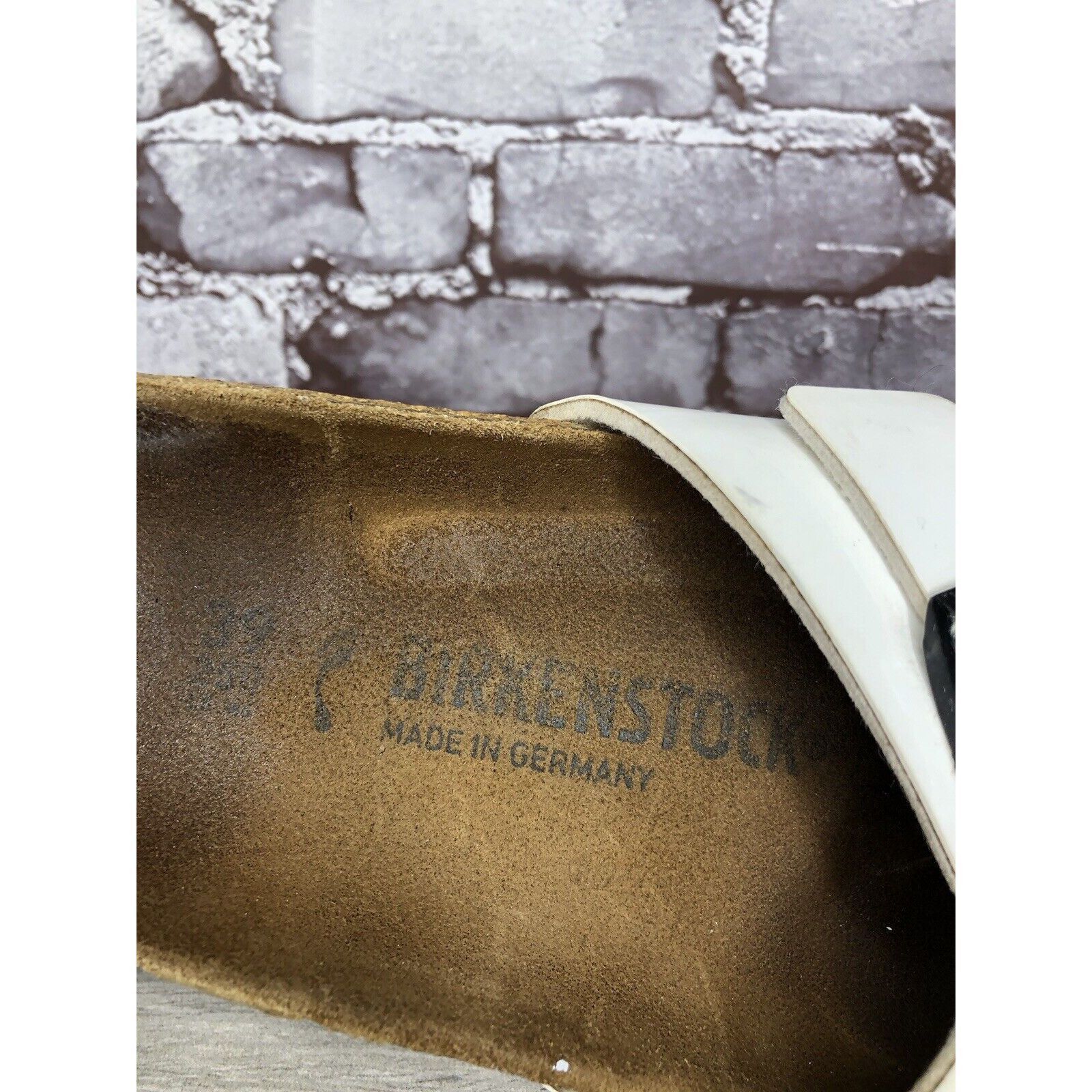 Birkenstock Birkenstock Madrid White Patent Leather Slides Sandals Women Size US 8.5 / IT 38.5 - 7 Thumbnail