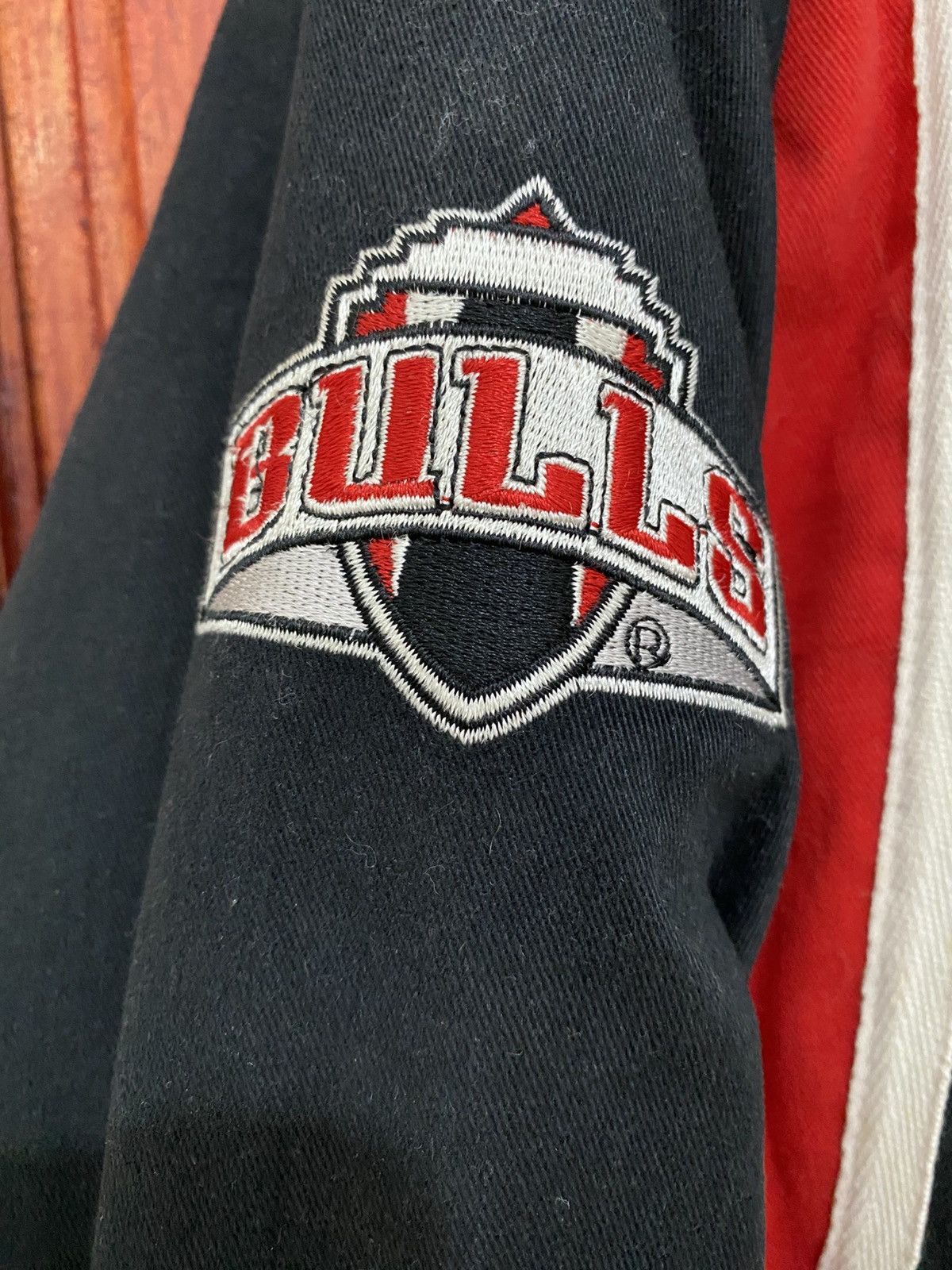 NBA × Vintage Vintage 90s Chicago Bulls Los Angeles Jacket Size US M / EU 48-50 / 2 - 7 Thumbnail