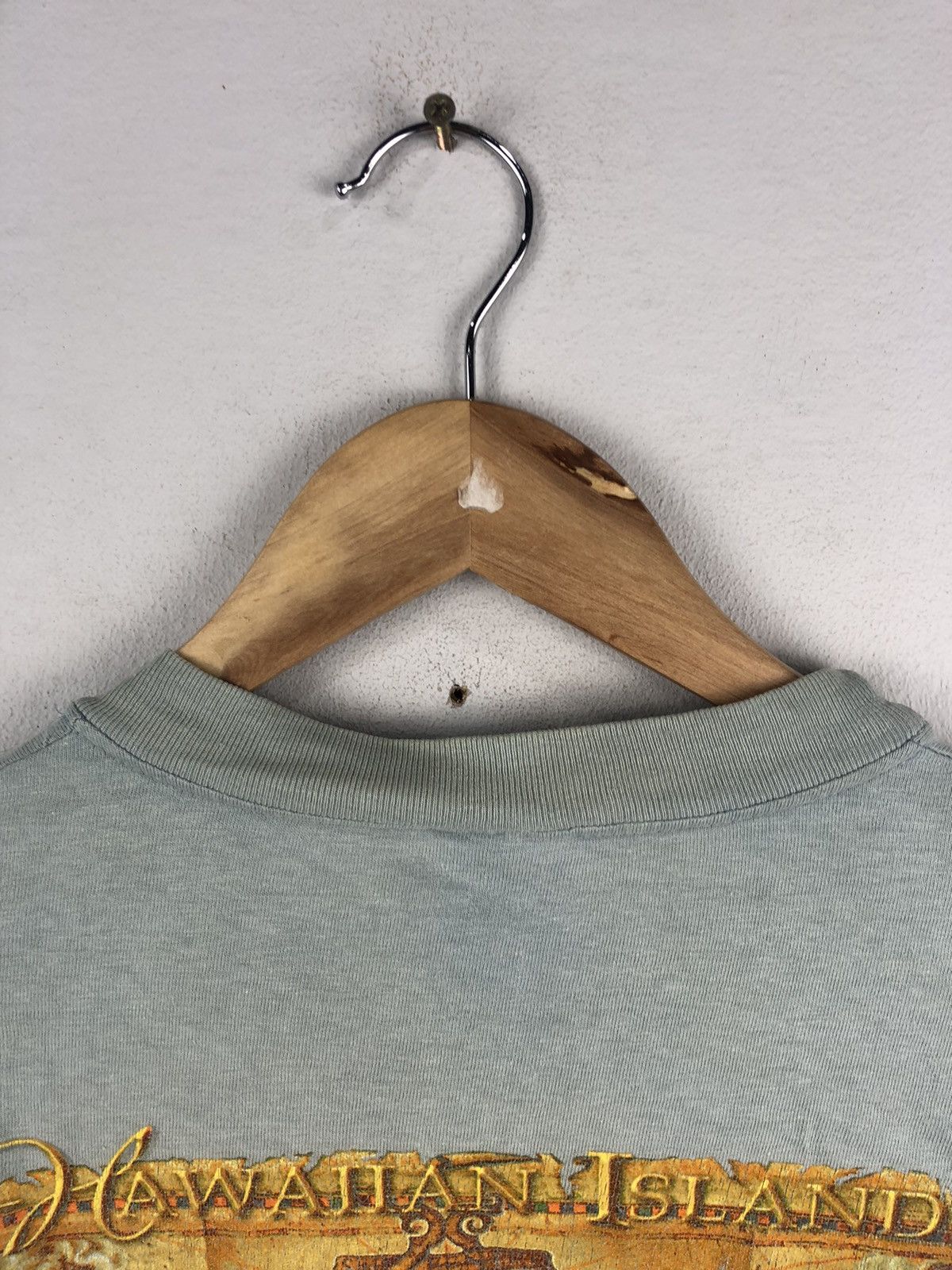Vintage Vintage Hawaian Discovery 1990 Tee Size US M / EU 48-50 / 2 - 5 Thumbnail
