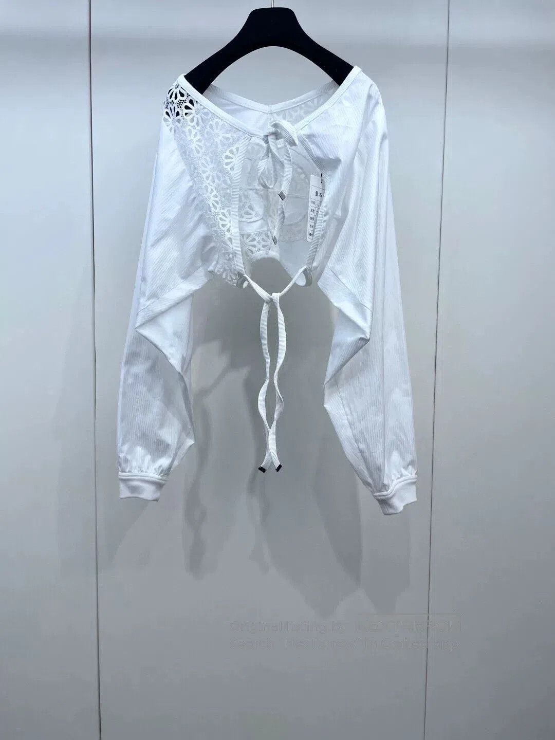 Chanel Chanel 25C White Cutout Logo Top. Size US S / EU 44-46 / 1 - 2 Thumbnail