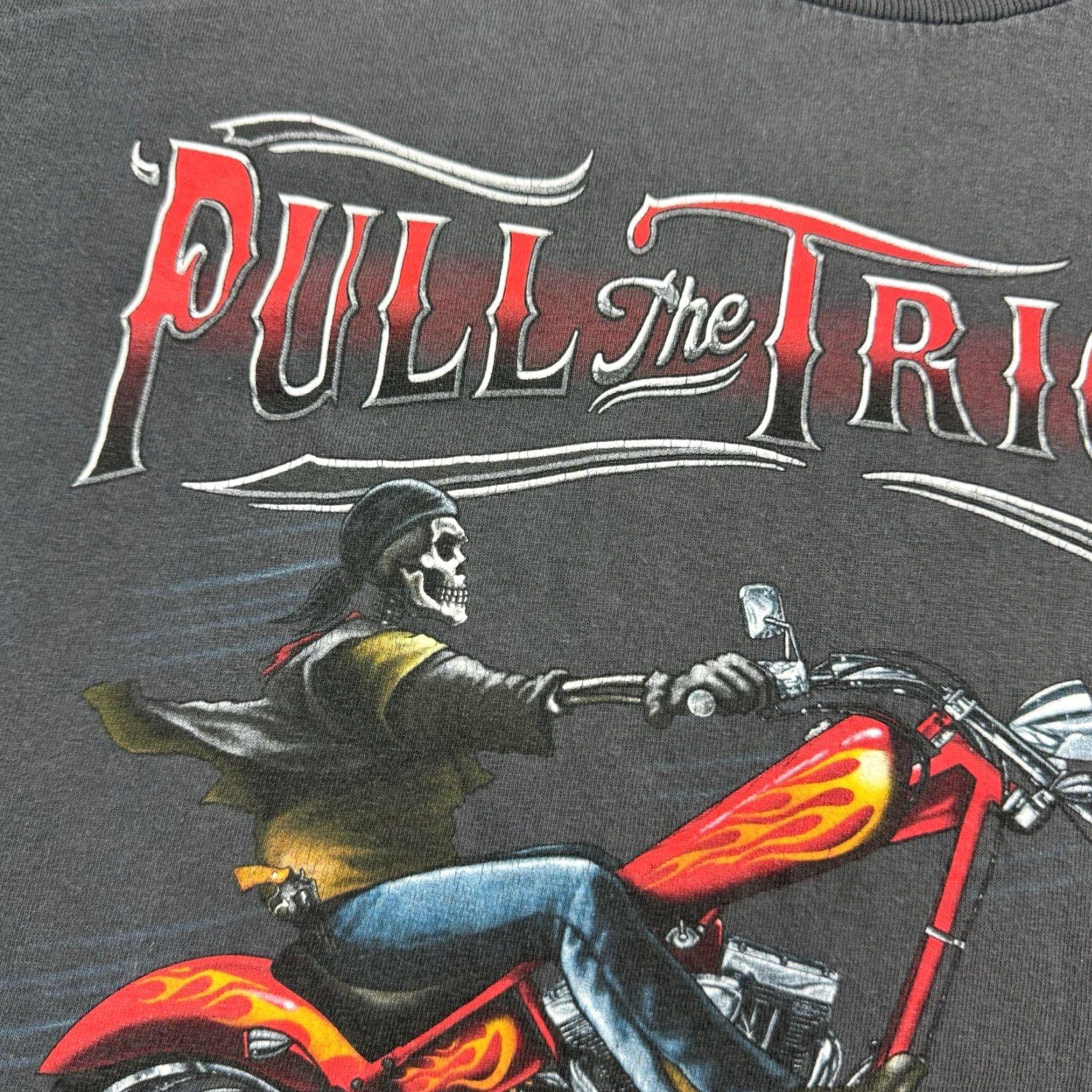 Vintage VINTAGE Biker T Shirt Men Gray Large Skeleton Dragon Flames Cops Trouble Tennessee River Graphic Print 90s Theme Mens Size US L / EU 52-54 / 3 - 4 Thumbnail
