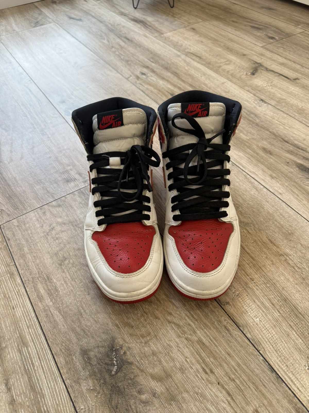 Jordan Brand Nike Air Jordan 1 Retro High OG Heritage Red/White Size US 8 / EU 41 - 6 Thumbnail