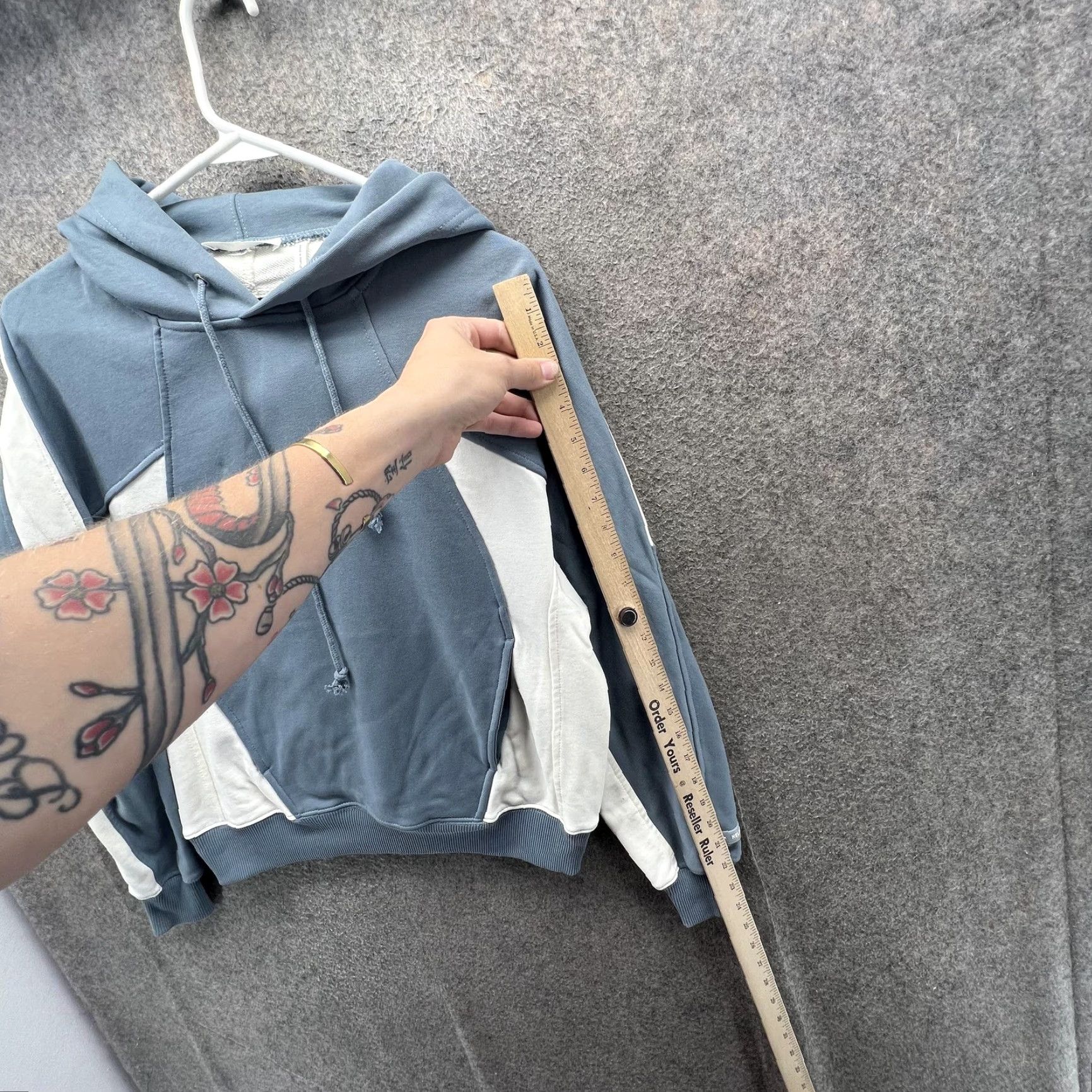 Helmut Lang Helmut Lang Hoodie Womens XS Blue Colorblock Fleece Raglan Pockets Pullover Size XS / US 0-2 / IT 36-38 - 2 Thumbnail