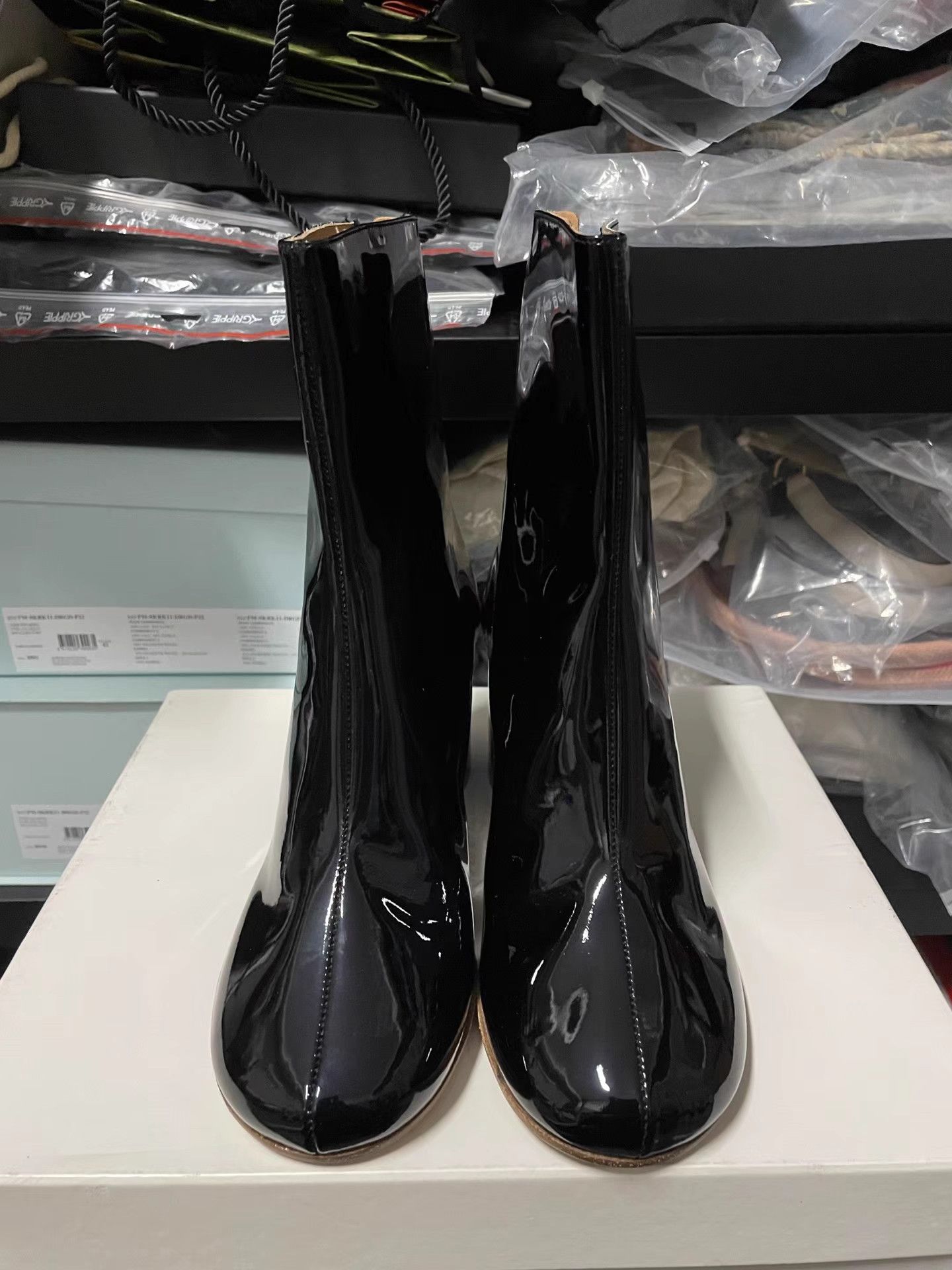 Maison Margiela Maison Margiela Patent Leather Ankle Boots K6 Size US 8 / IT 38 - 4 Thumbnail