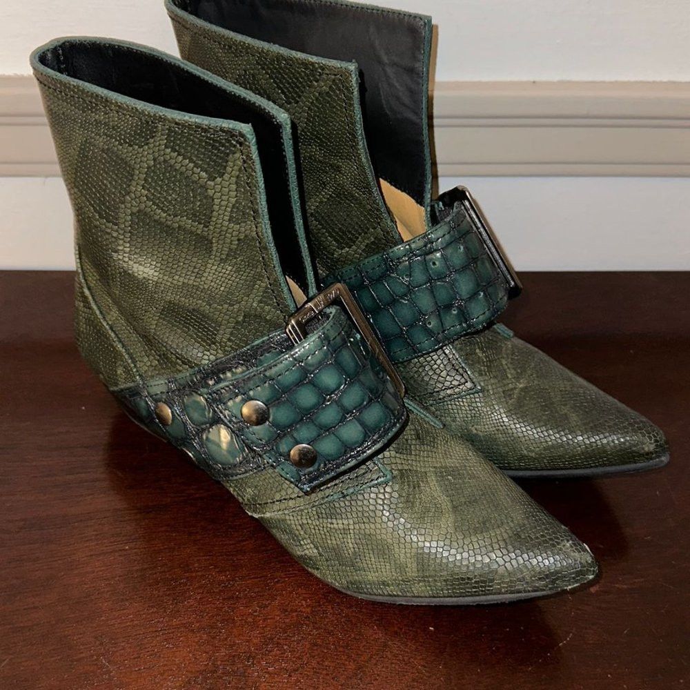 image of John Fluevog Green Boots Women's Size 7.5 Us