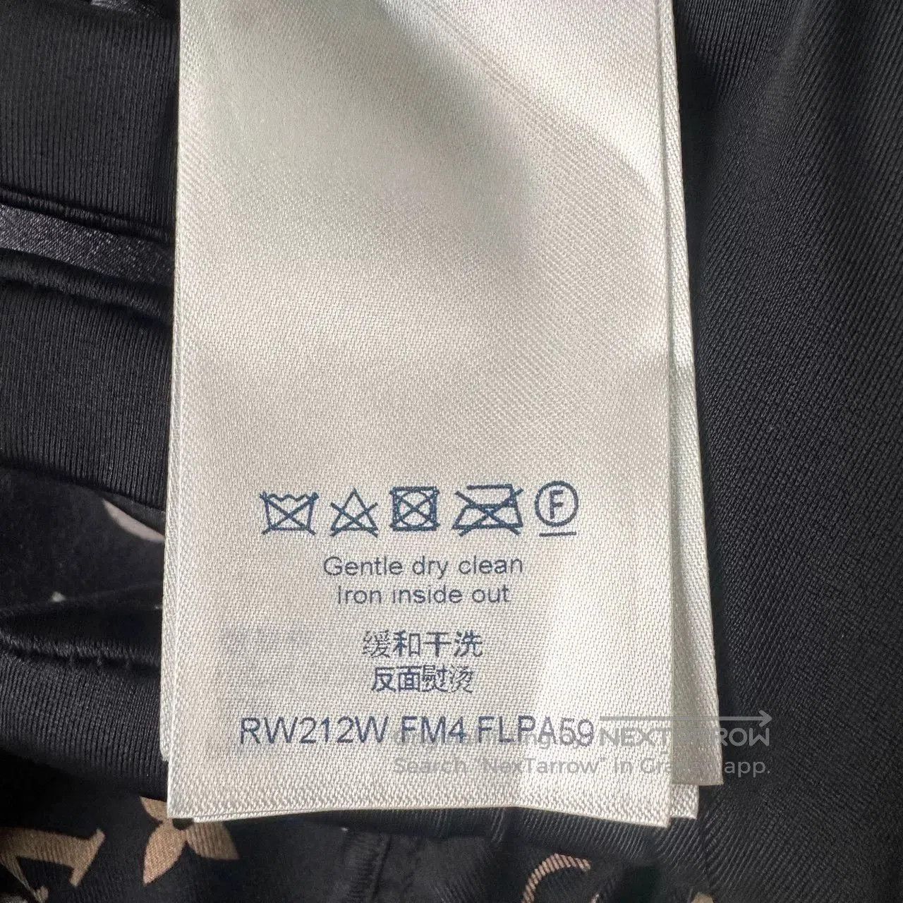 Louis Vuitton Louis Vuitton Monogram Silk Shorts. Size 37" - 4 Thumbnail