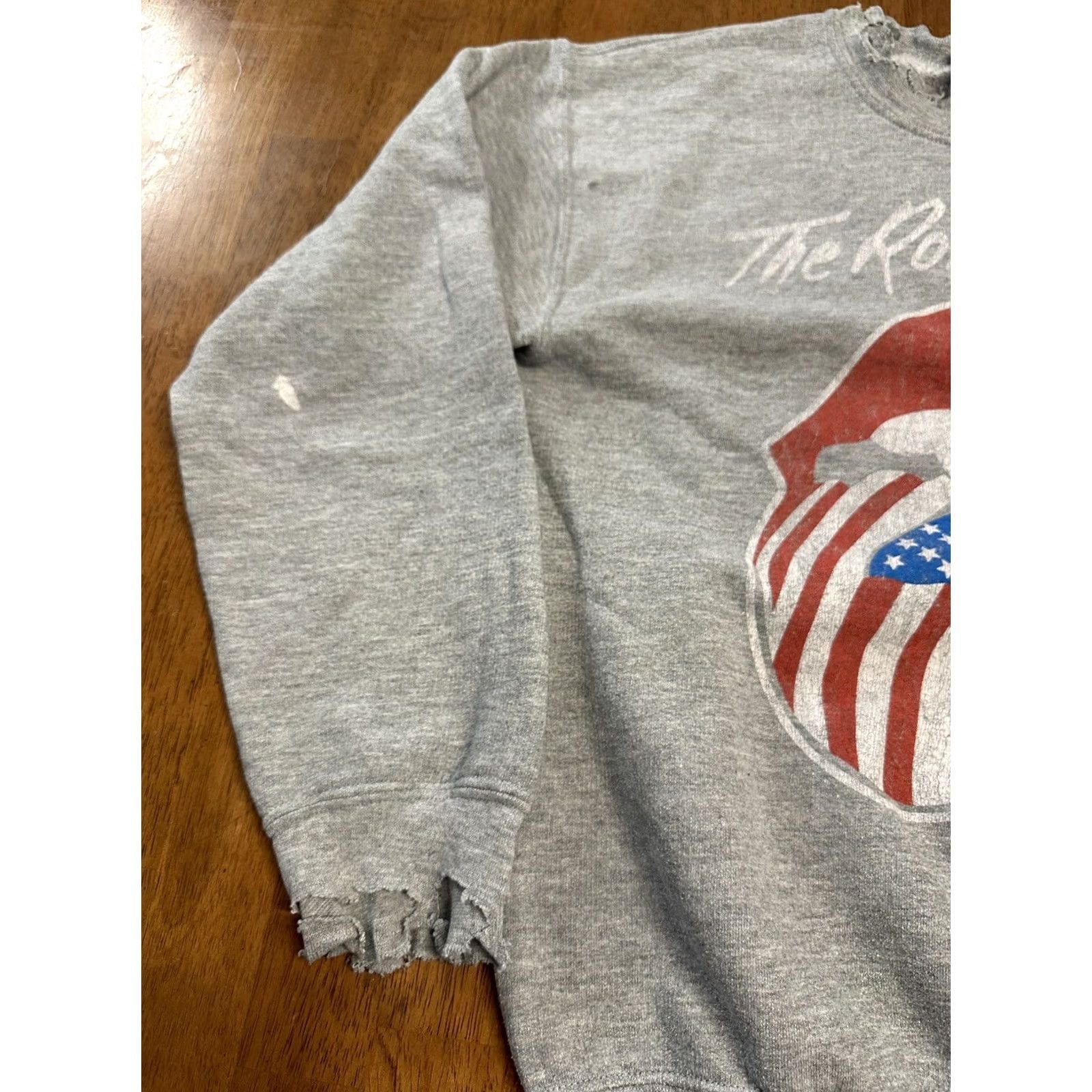 Vintage The Rolling Stones Crewneck Sweatshirt Small Distressed Frayed Gray Womens Size S / US 4 / IT 40 - 6 Thumbnail
