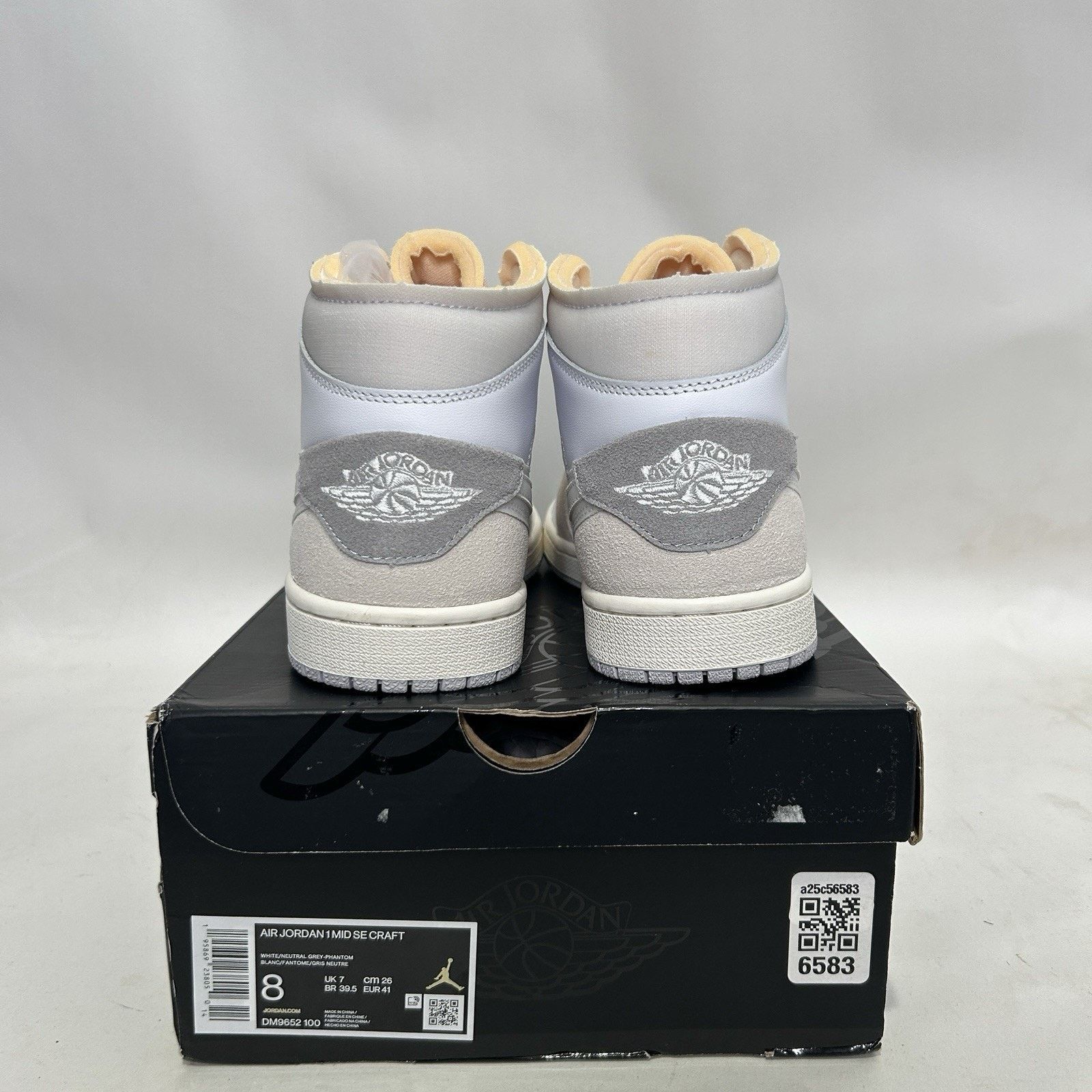 Jordan Brand Nike Air Jordan 1 Mid SE Craft “Inside Out/White Grey” Size US 8 / EU 41 - 4 Thumbnail
