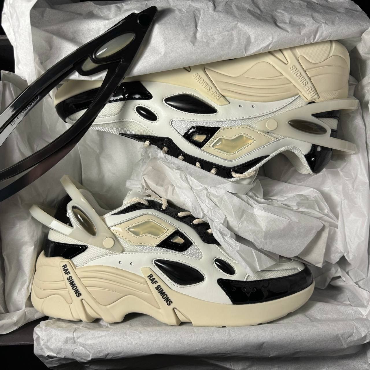 Raf Simons 39 sneakers Raf Simons cylon 21 Black White Size US 6 / EU 39 - 7 Thumbnail