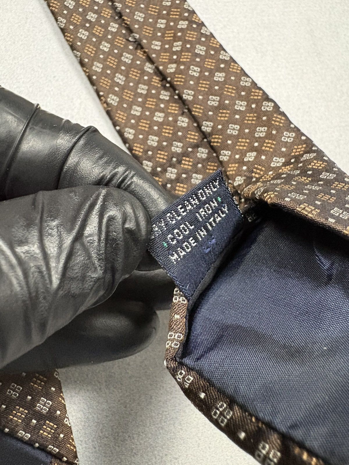 Burberry Burberry London Brown Silk Tie Monogram Pattern Vintage Size ONE SIZE - 14 Thumbnail