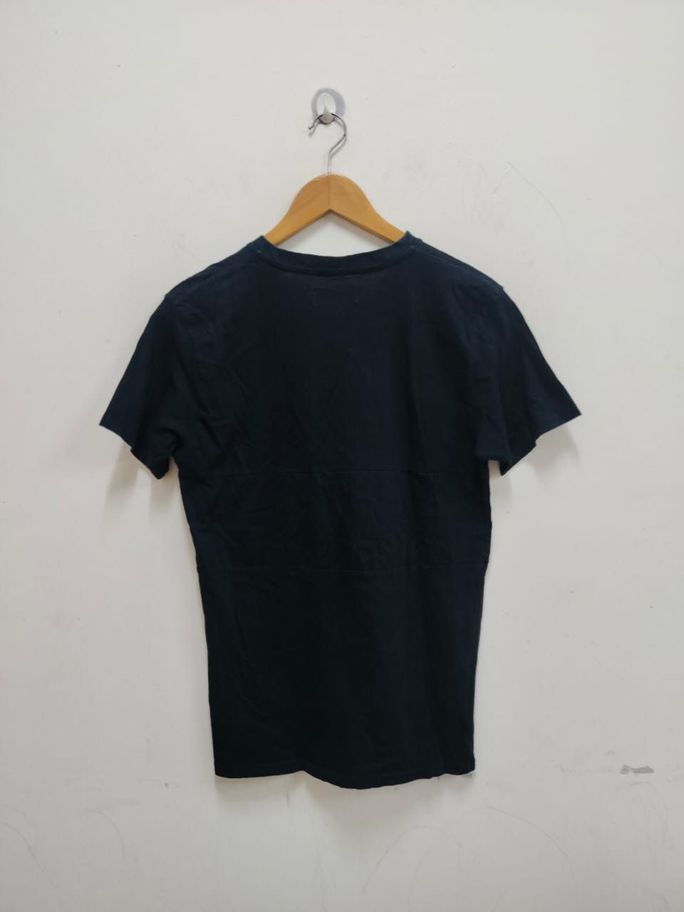 Vanquish Vanquish Tokyo Japan V neck plain t- shirt Size US M / EU 48-50 / 2 - 8 Thumbnail