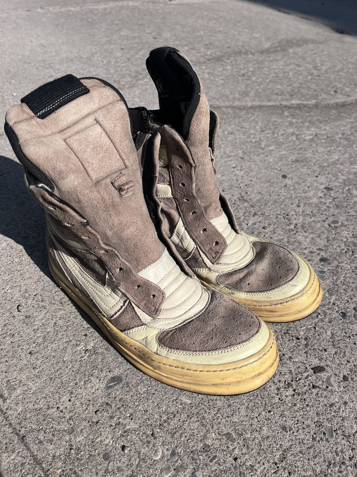 Rick Owens Rick Owens Dust Suede & Leather Dunks - 42 Size US 9 / EU 42 - 1 Thumbnail