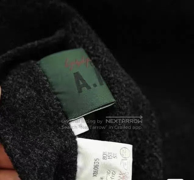 Yohji Yamamoto Yohji Yamamoto Mid. Size US M / EU 48-50 / 2 - 6 Thumbnail