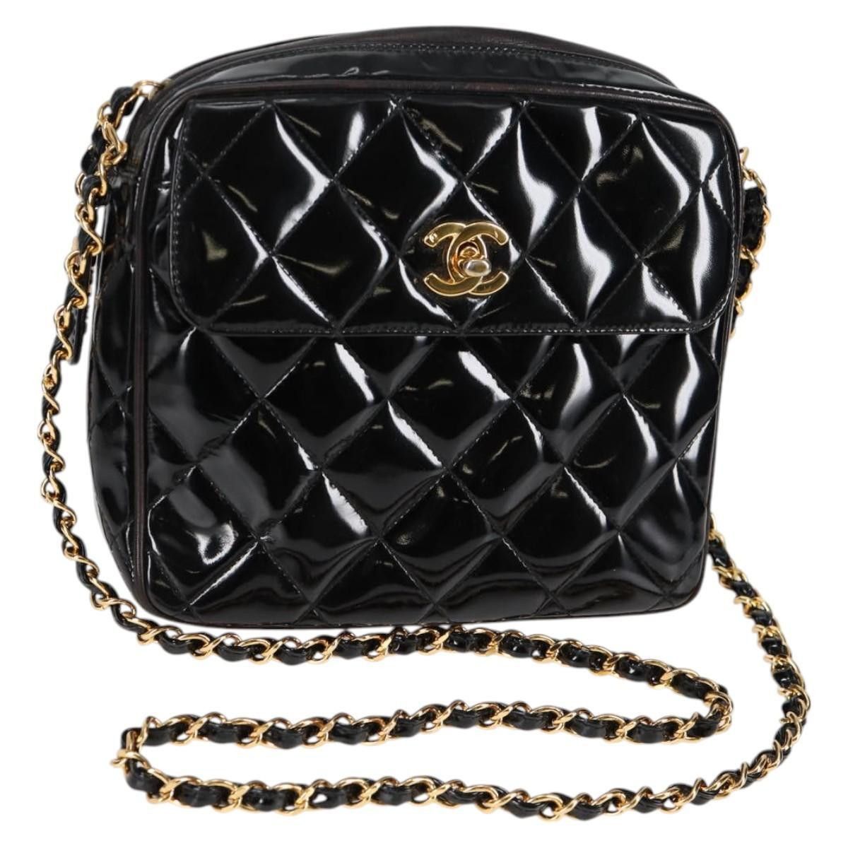 Chanel Chanel Vintage Square Front Pocket Camera Bag Quilted Patent Size ONE SIZE - 1 Thumbnail