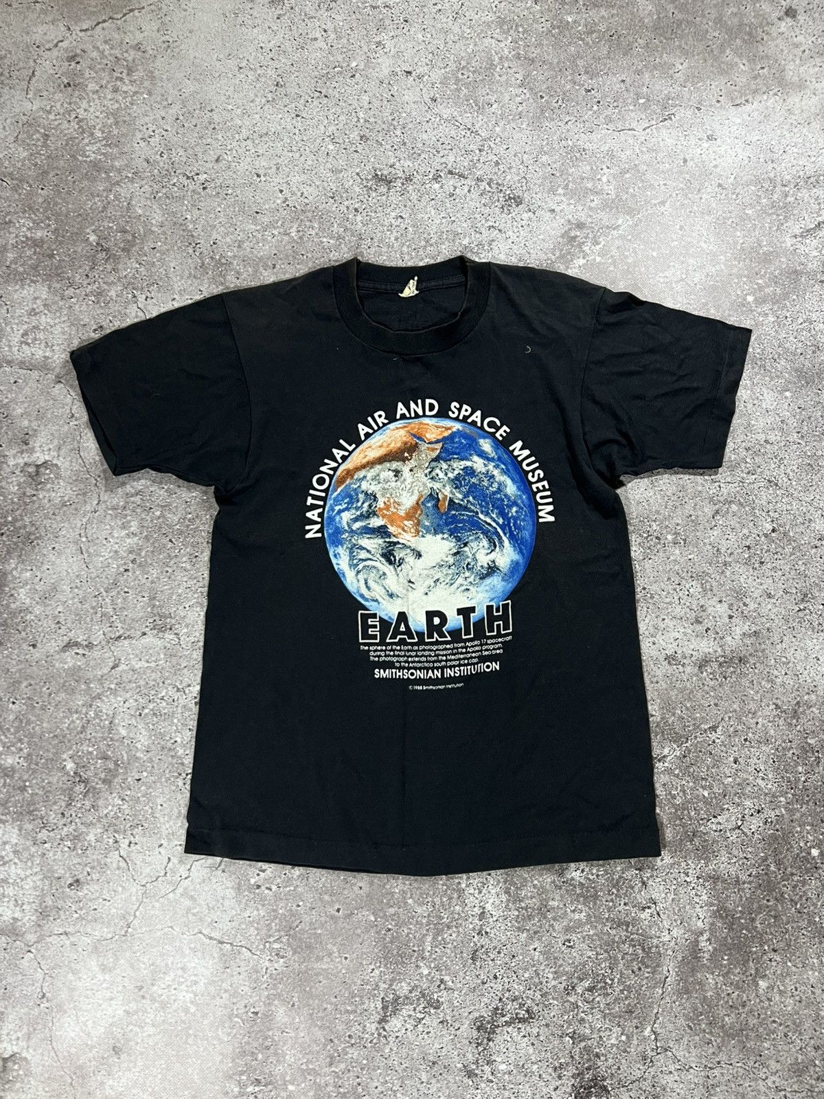 Vintage Vintage Y2K National Air and Space Museum Graphic Tee Size US S / EU 44-46 / 1 - 1 Thumbnail