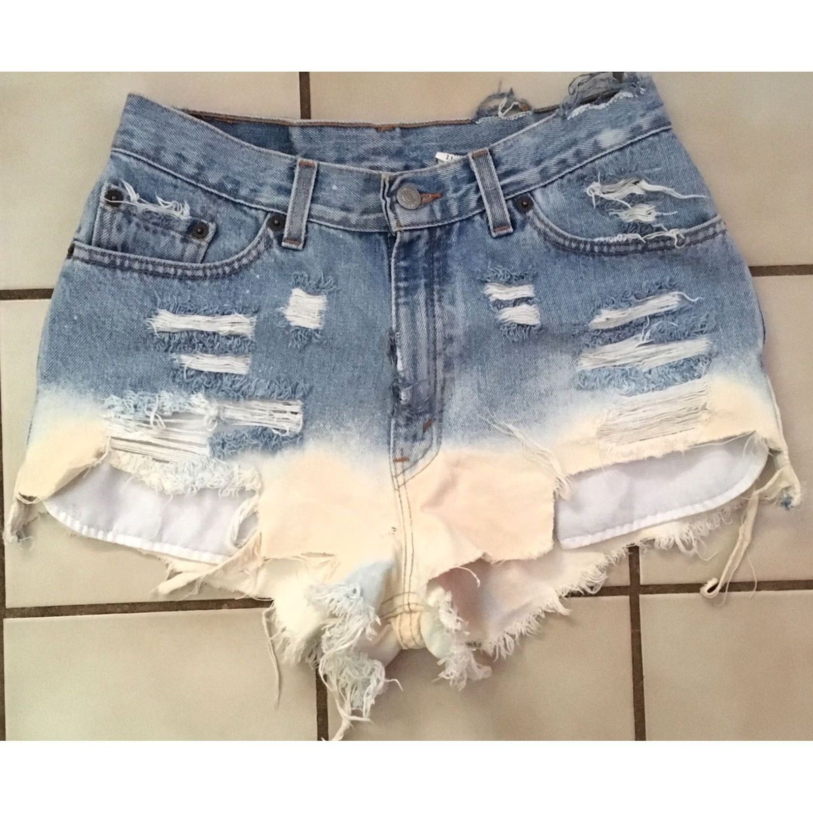 Levi's VINTAGE Levi's 512 Jeans Shorts Cut Offs Denim High Waist 90s 80s 29” Waist Juniors 11 Blue Mens Size 32" / US 10 / IT 46 - 4 Thumbnail
