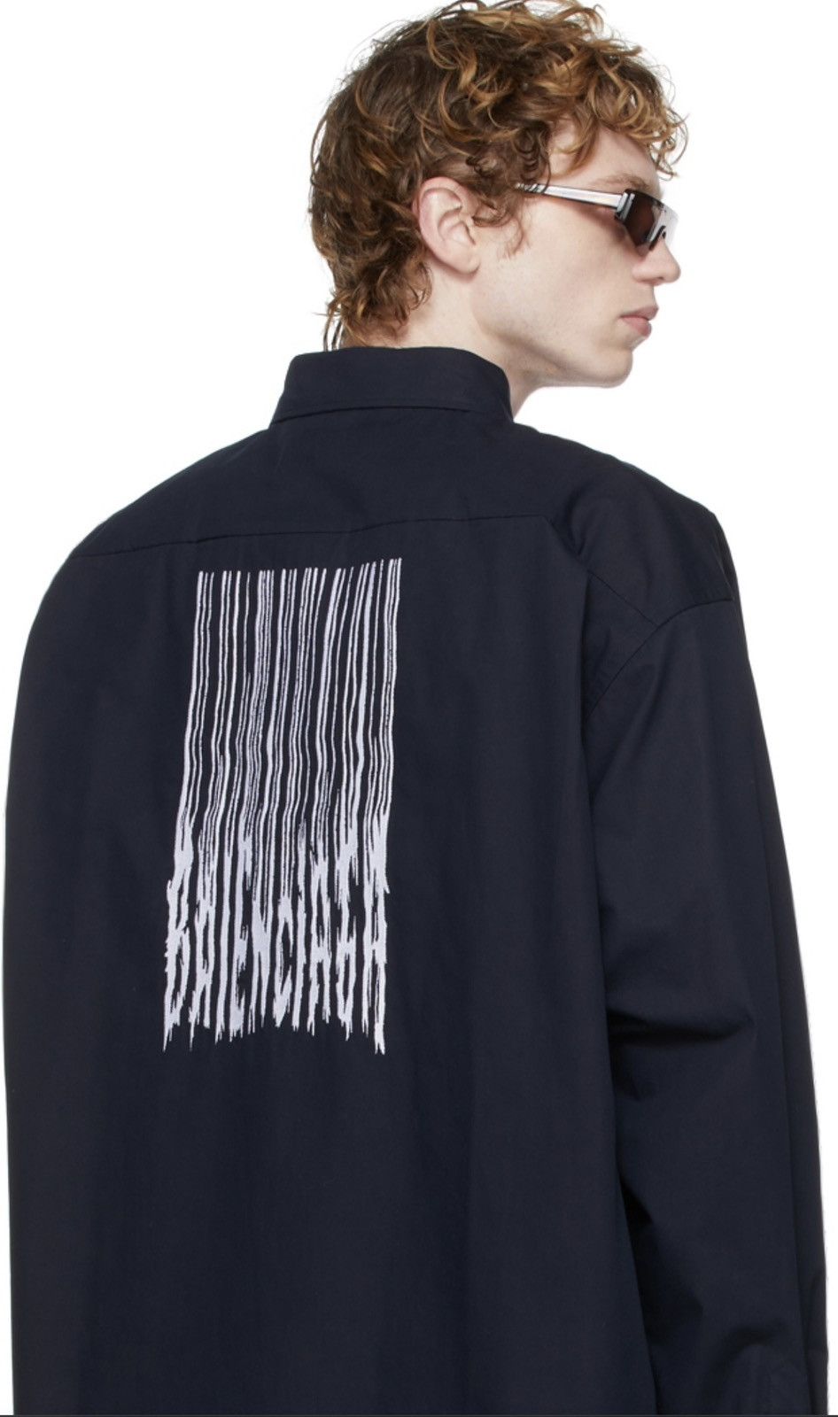 Balenciaga Oversized Balenciaga barcode long sleeve dress shirt Size US S / EU 44-46 / 1 - 8 Thumbnail