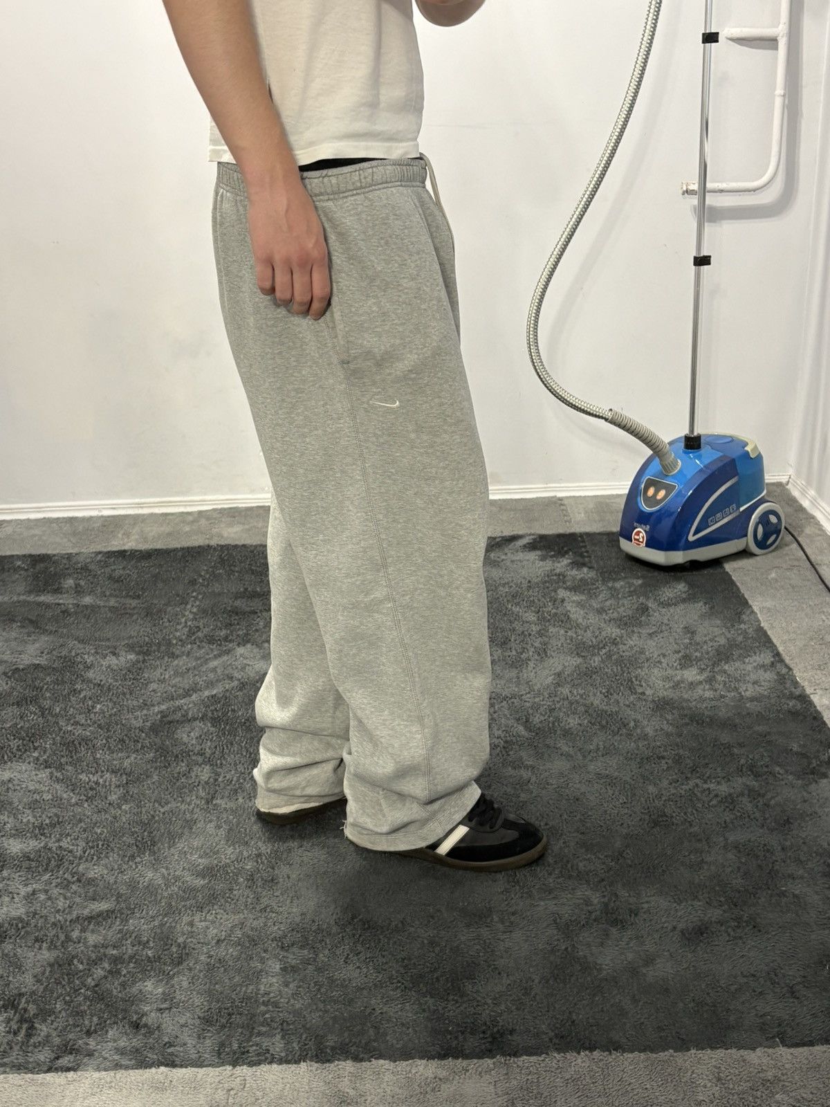 Nike Vintage Nike Baggy Basic Gray Sweatpants Size US 32 / EU 48 - 3 Thumbnail