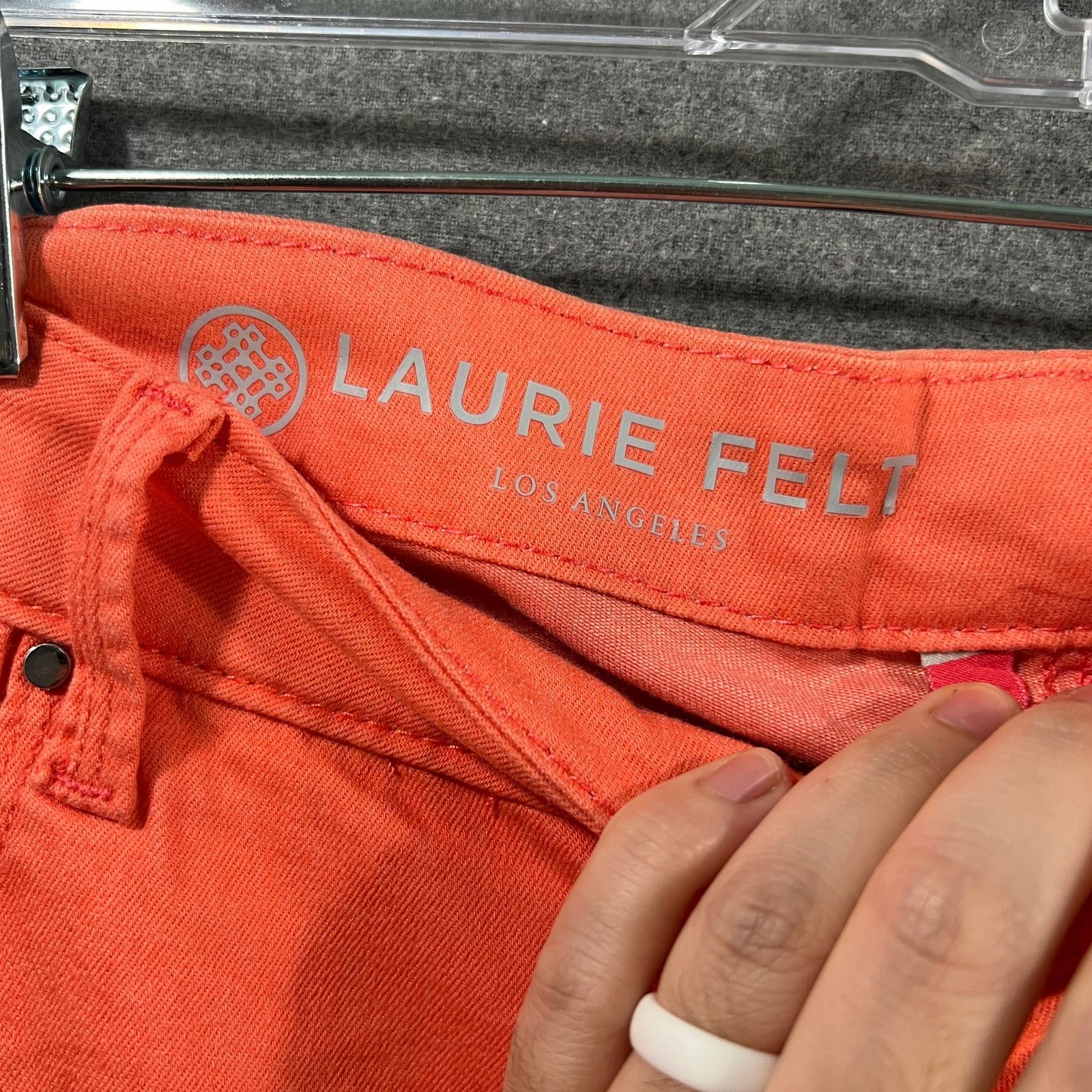 Other Laurie Felt Regular Daisy Floral Embroidered Ankle_Jeans Size 42" / US 20 - 4 Thumbnail
