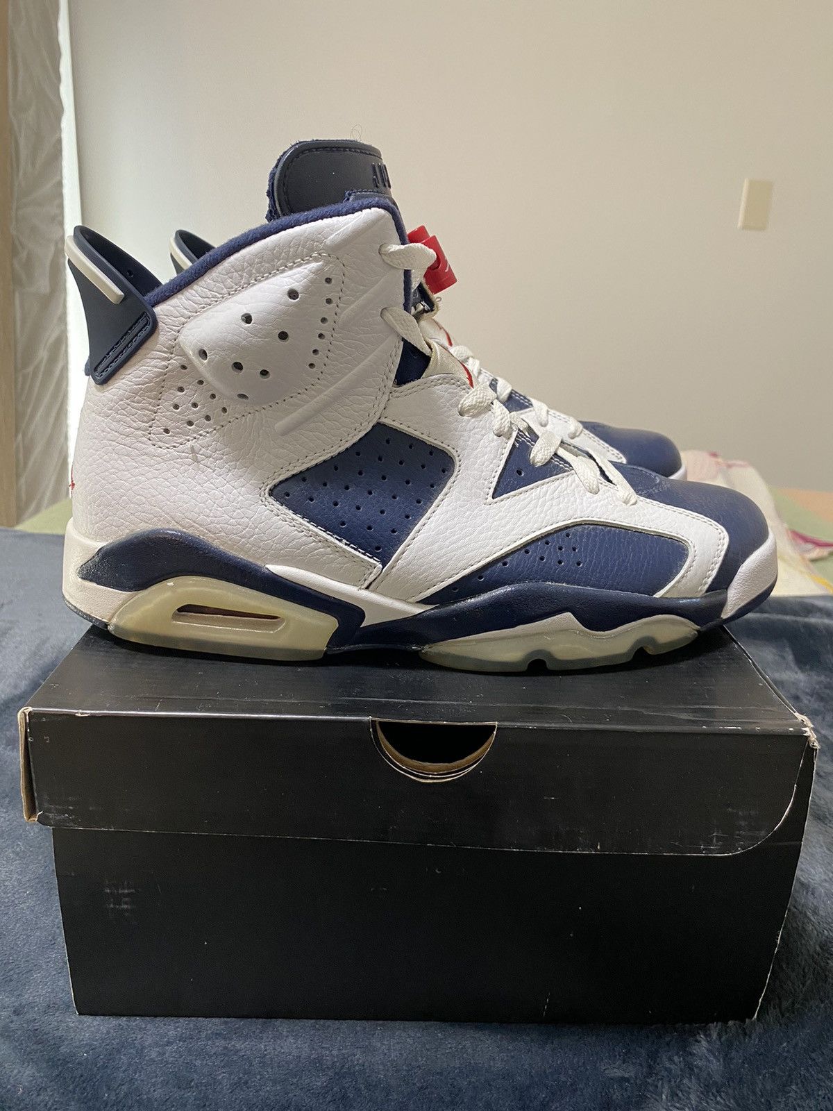 Designer × Jordan Brand Air Jordan 6 Olympic 2012 Size US 9.5 / EU 42-43 - 3 Thumbnail