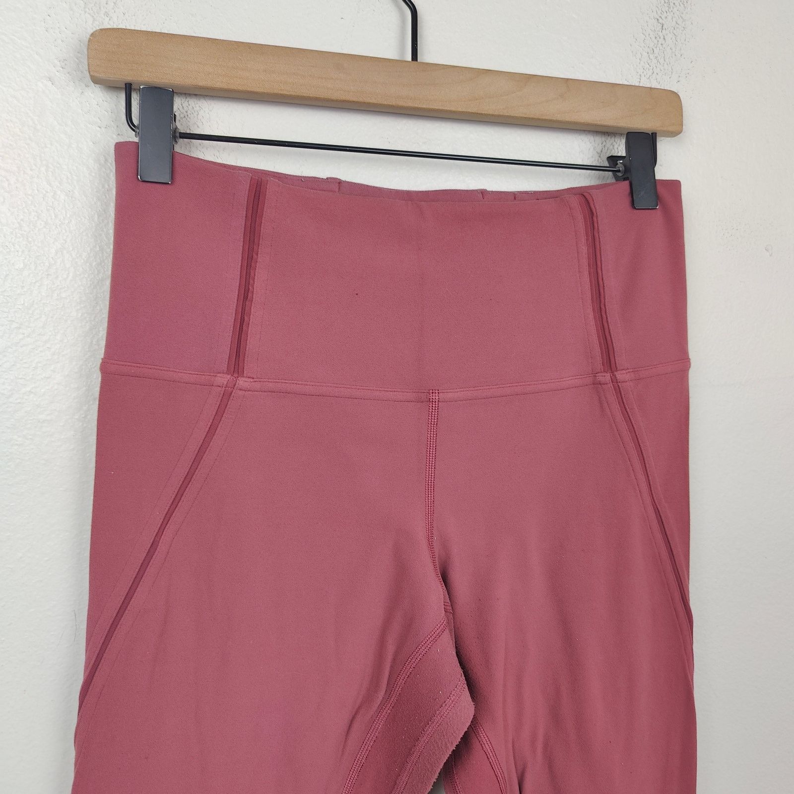 Lululemon Lululemon Nulu Mesh Panels High-Rise Tight 25" 8 Mulled Wine Size 30" / US 8 / IT 44 - 2 Thumbnail
