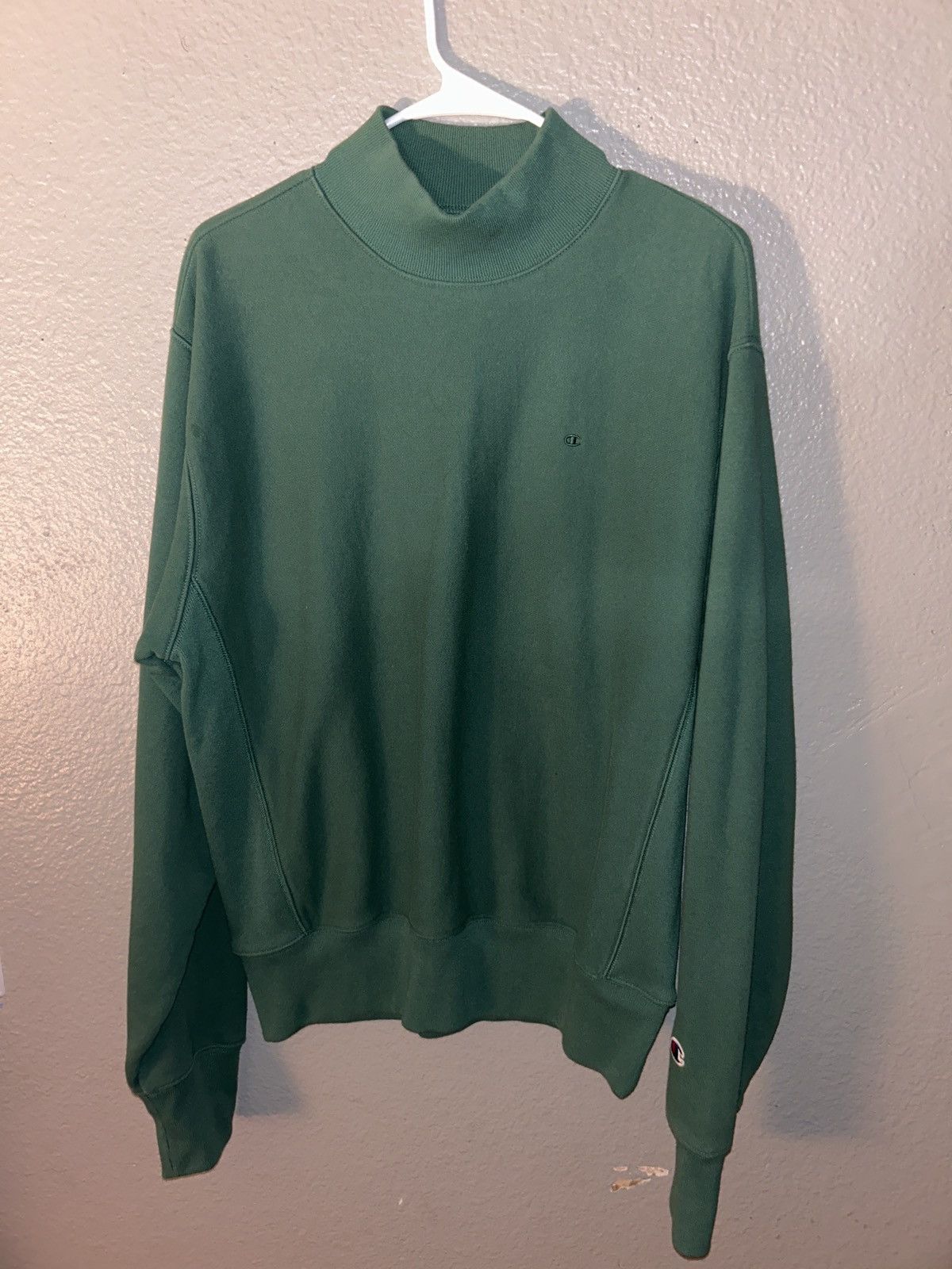 Champion Vintage champion crew neck Size US M / EU 48-50 / 2 - 4 Thumbnail