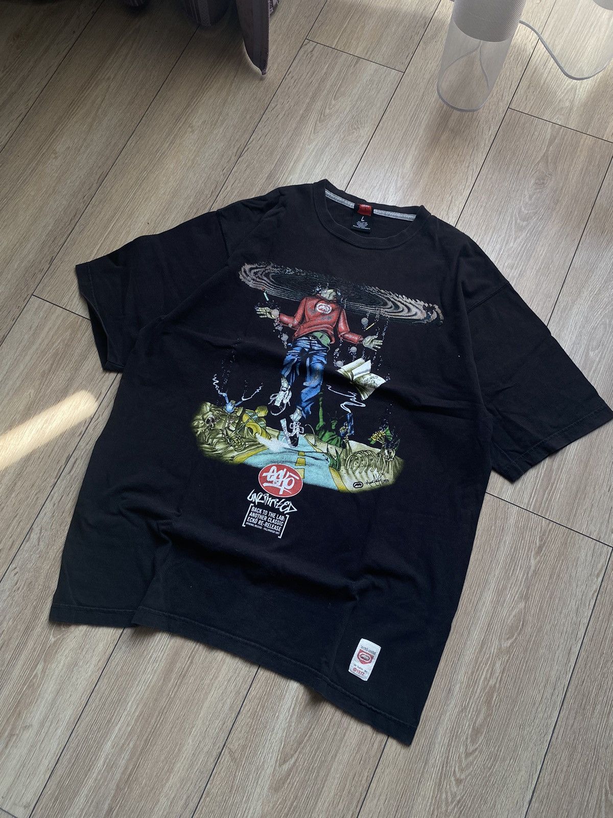Ecko Unltd. × Vintage RARE Y2k 1997 Ecko Unltd Marc Ecko Graffiti Skater T-shirt L Size US L / EU 52-54 / 3 - 1 Thumbnail
