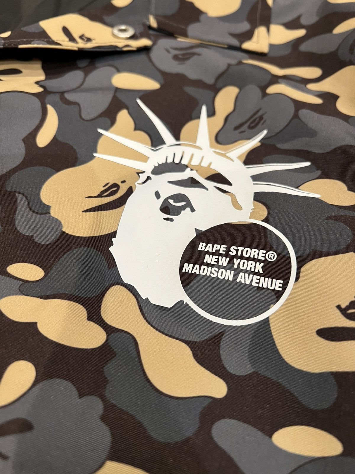 Bape A Bathing Ape Black 2024 NYC Madison Store Camo Coach Jacket Size US M / EU 48-50 / 2 - 3 Thumbnail