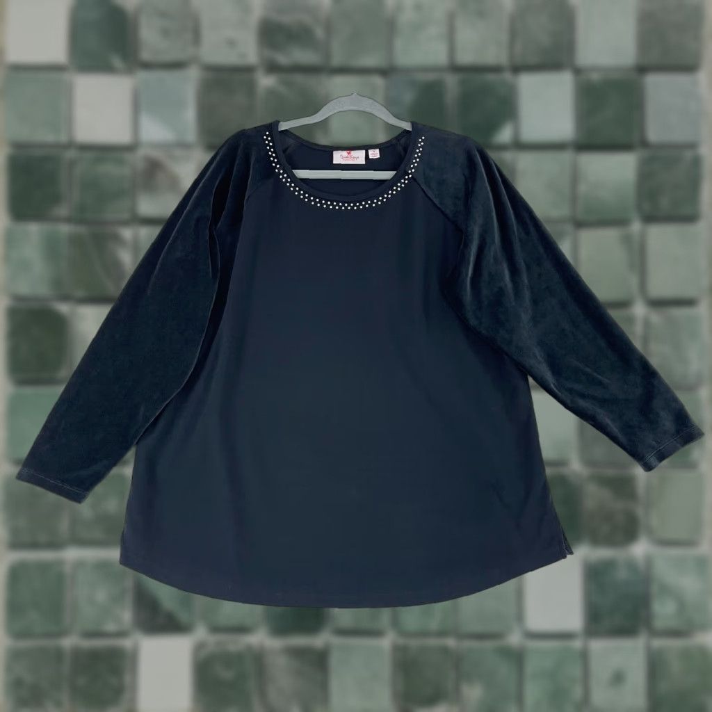 Quacker Factory Quacker Factory Shirt Womens 1X Black Velvet Long Sleeve Beaded Pullover Stretch Size XL / US 12-14 / IT 48-50 - 1 Thumbnail