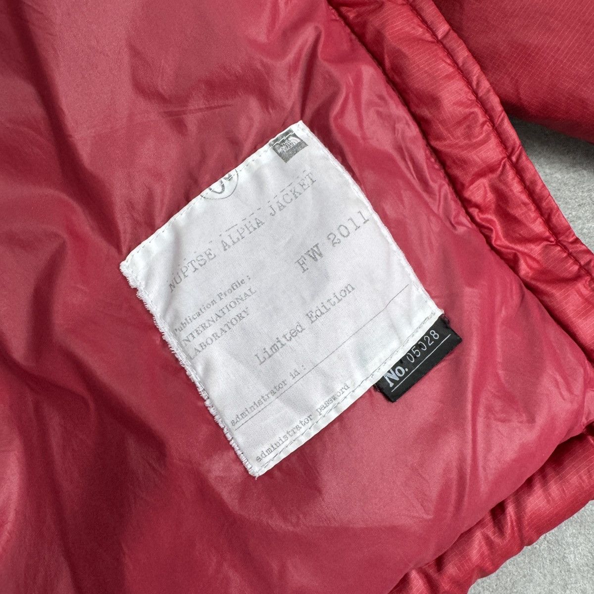 The North Face The North Face TNF LTD 700 Nuptse Alpha Down Jacket Limited Size US M / EU 48-50 / 2 - 19 Thumbnail