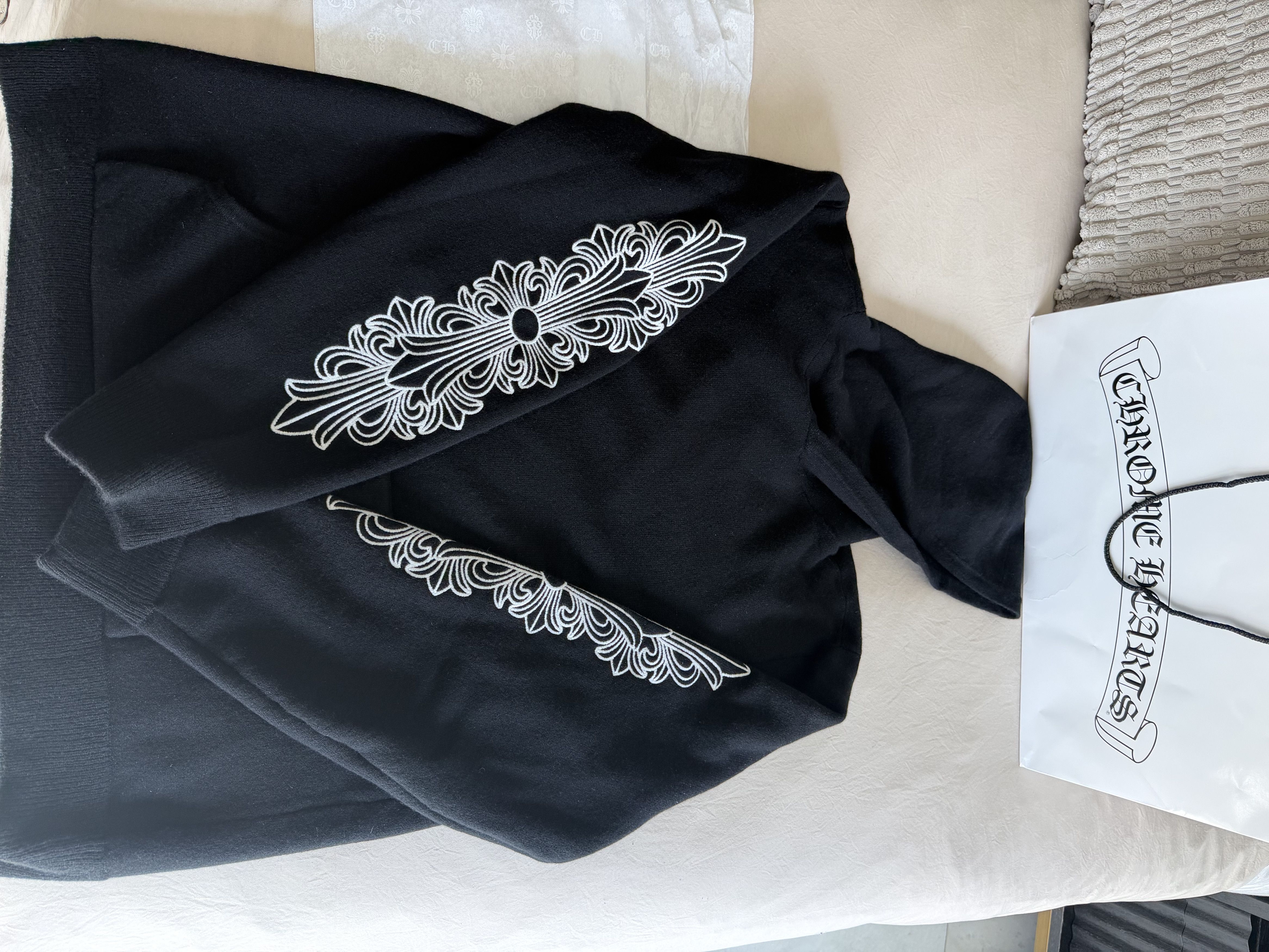 Chrome Hearts ChromeHearts Cashmere Hoodie Floral Size US L / EU 52-54 / 3 - 2 Thumbnail