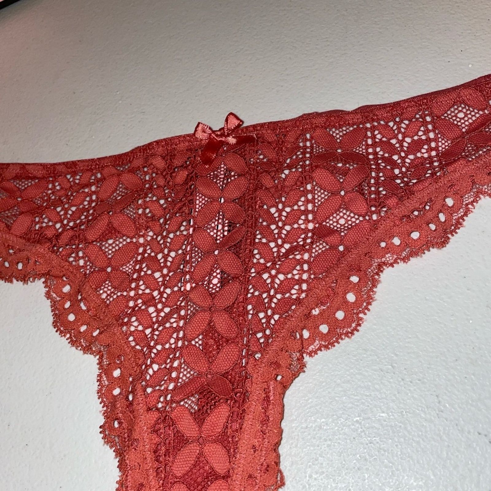 Victoria's Secret Victoria's Secret Dream Angels Lace Thong Rust Lace Panties Size ONE SIZE - 5 Thumbnail
