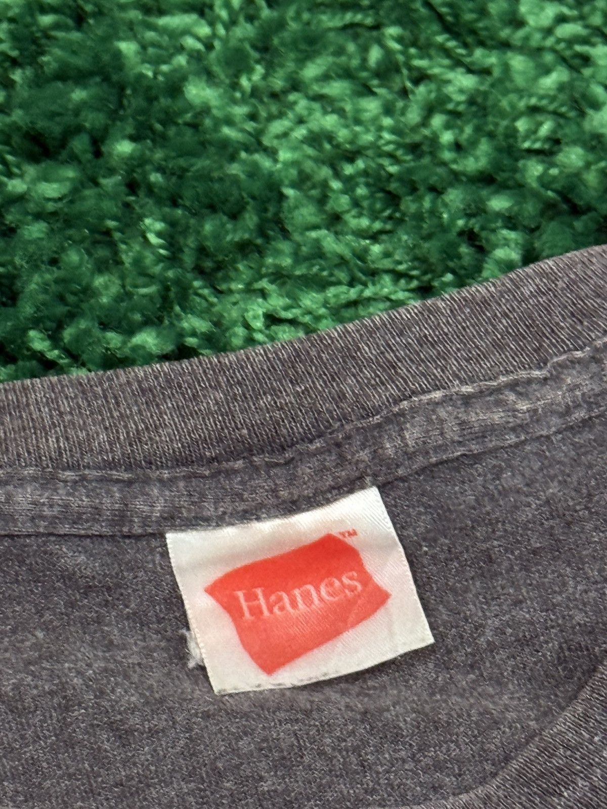 Vintage Vintage Hanes Pocket Tee Shirt Grey Tee 2XL XXL Size US XXL / EU 58 / 5 - 3 Thumbnail