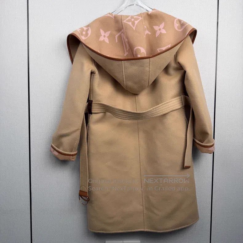 Louis Vuitton Louis Vuitton Bathrobe coat Size XXS / US 00 / IT 34 - 2 Thumbnail