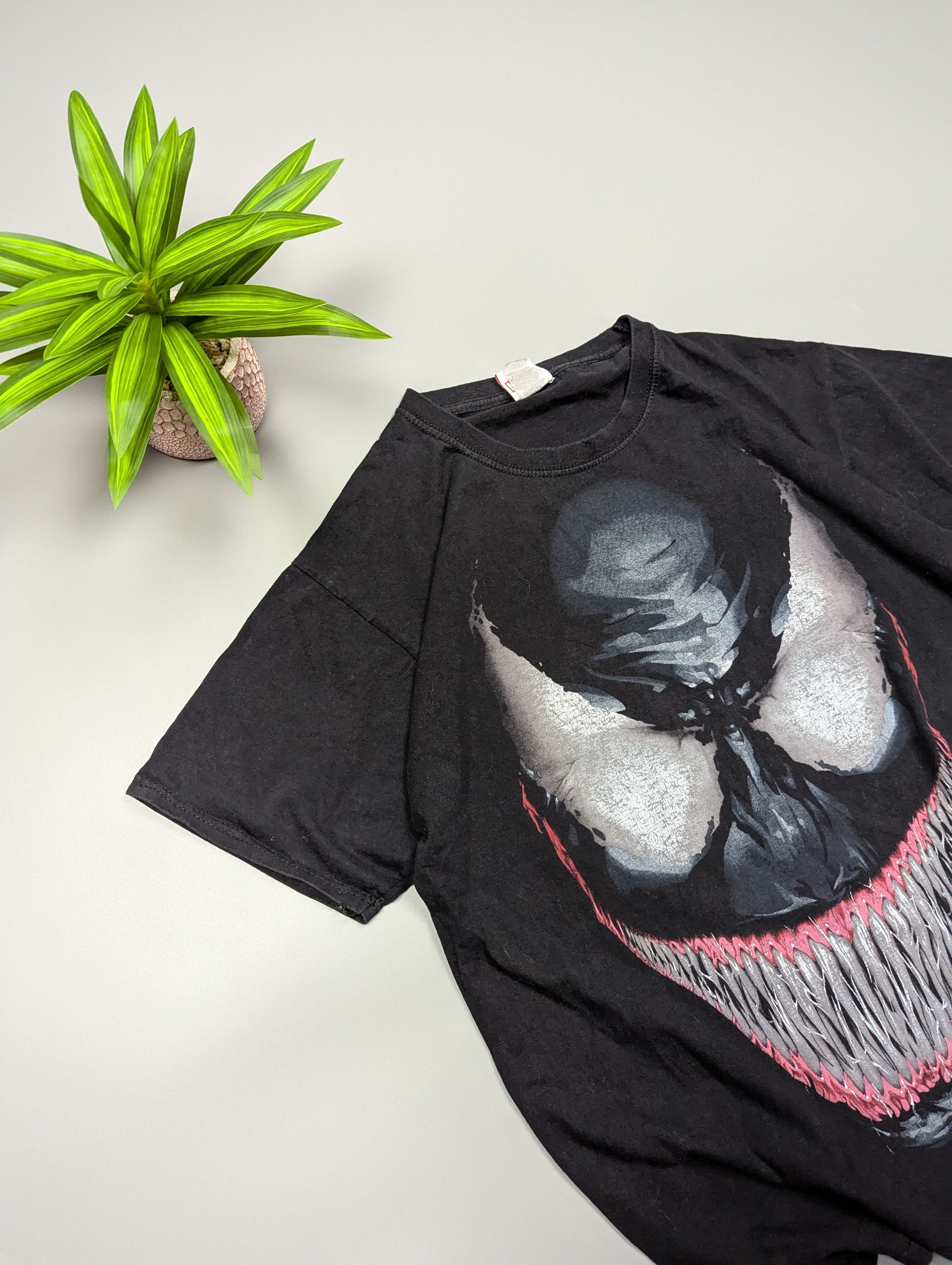 Marvel Comics Y2K Marvel Venom Bravado Tee Men’s L Black Vintage Grunge Size US L / EU 52-54 / 3 - 5 Thumbnail