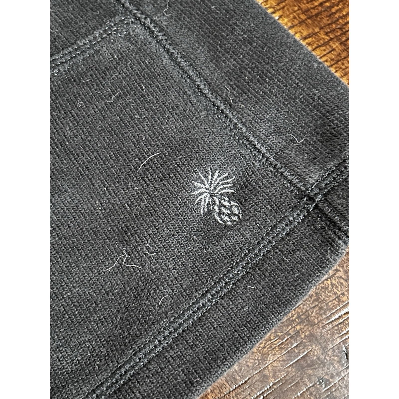 Tommy Bahama Tommy Bahama Black Pullover 1/4 Zip Men’s Lg Pineapple Logo Size US L / EU 52-54 / 3 - 2 Thumbnail